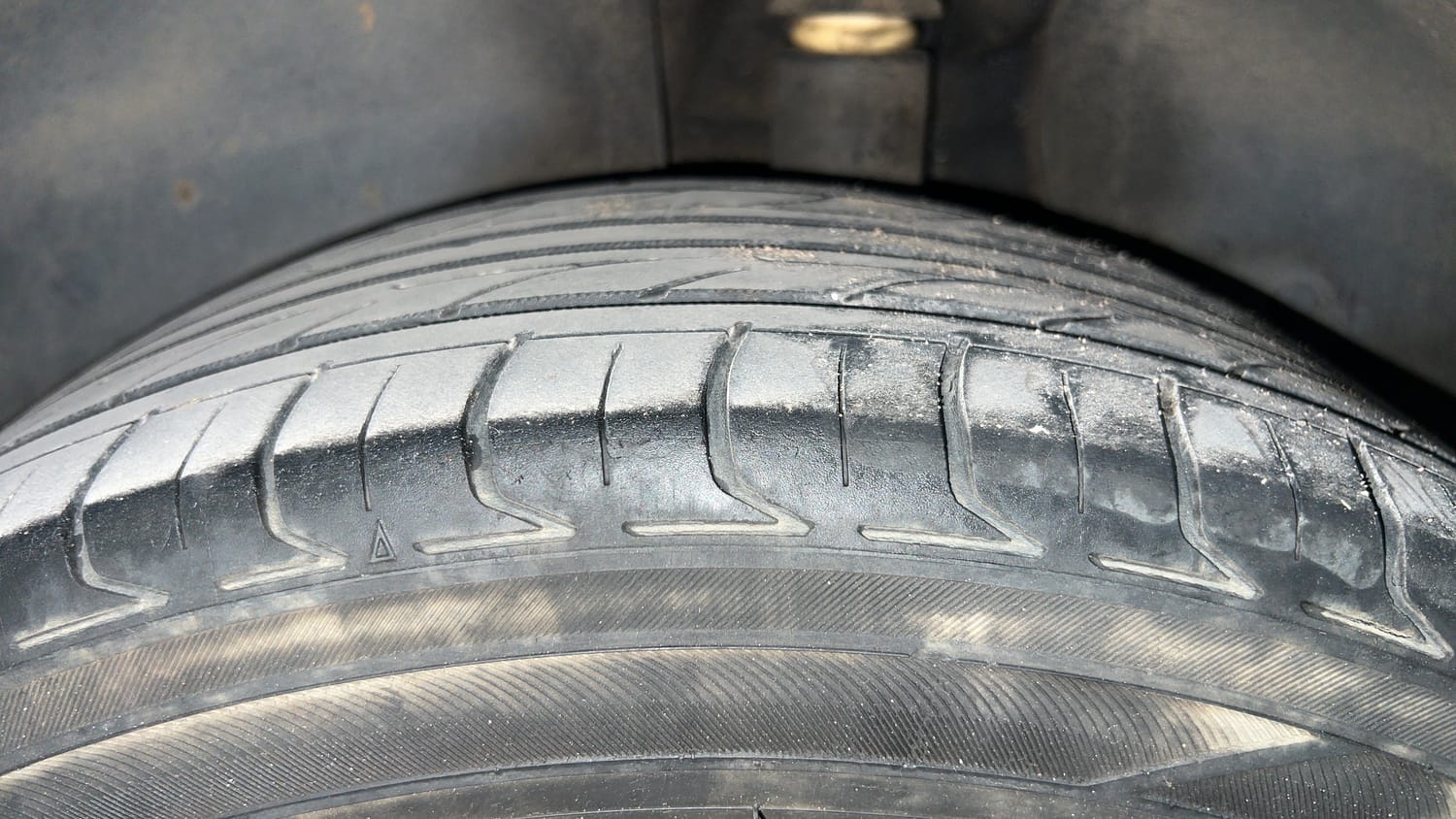 Used 2019 Hyundai Creta SX 1.6 AT Petrol Petrol Automatic tyres LEFT REAR TYRE TREAD VIEW