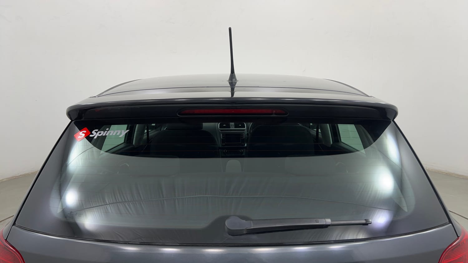 Used 2020 Volkswagen Polo Highline Plus 1.0L TSI Petrol Manual exterior BACK WINDSHIELD VIEW