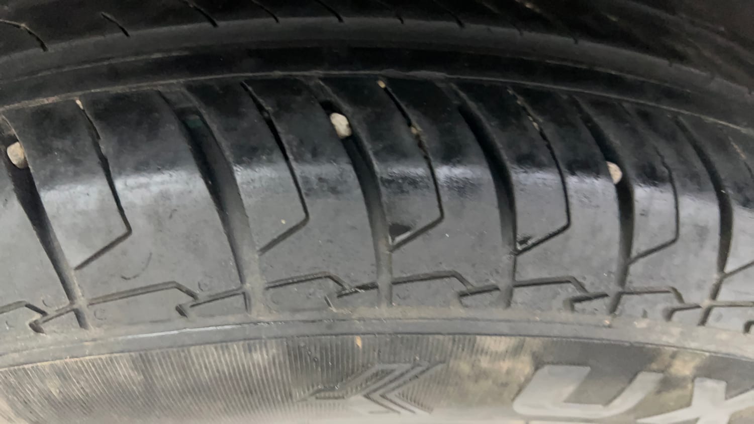 Used 2023 Maruti Suzuki Swift VXi Petrol Manual tyres RIGHT REAR TYRE TREAD VIEW