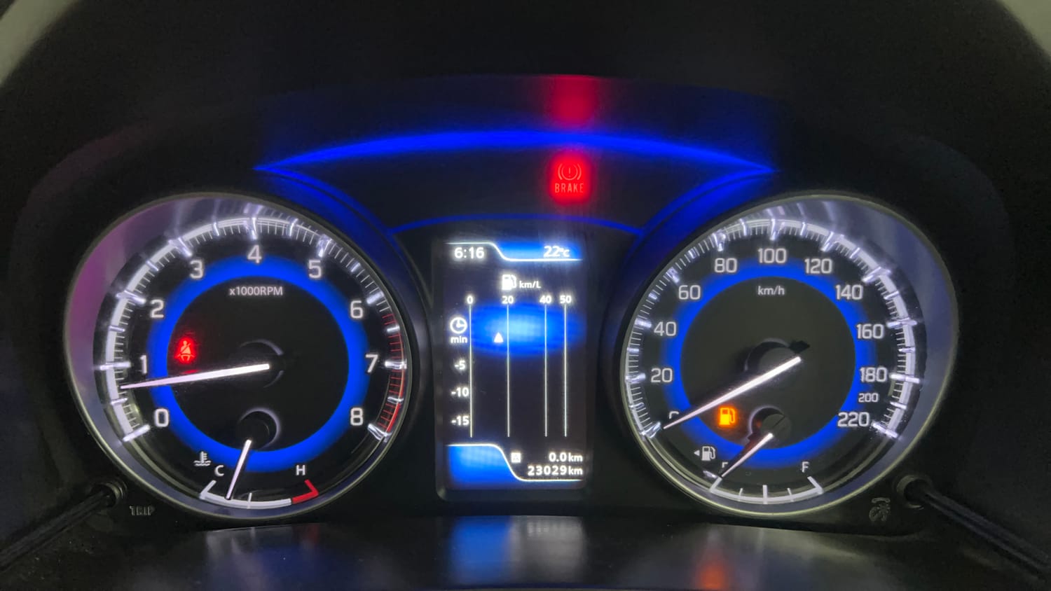 Used 2017 Maruti Suzuki Baleno Alpha 1.2 Petrol Manual interior CLUSTERMETER VIEW