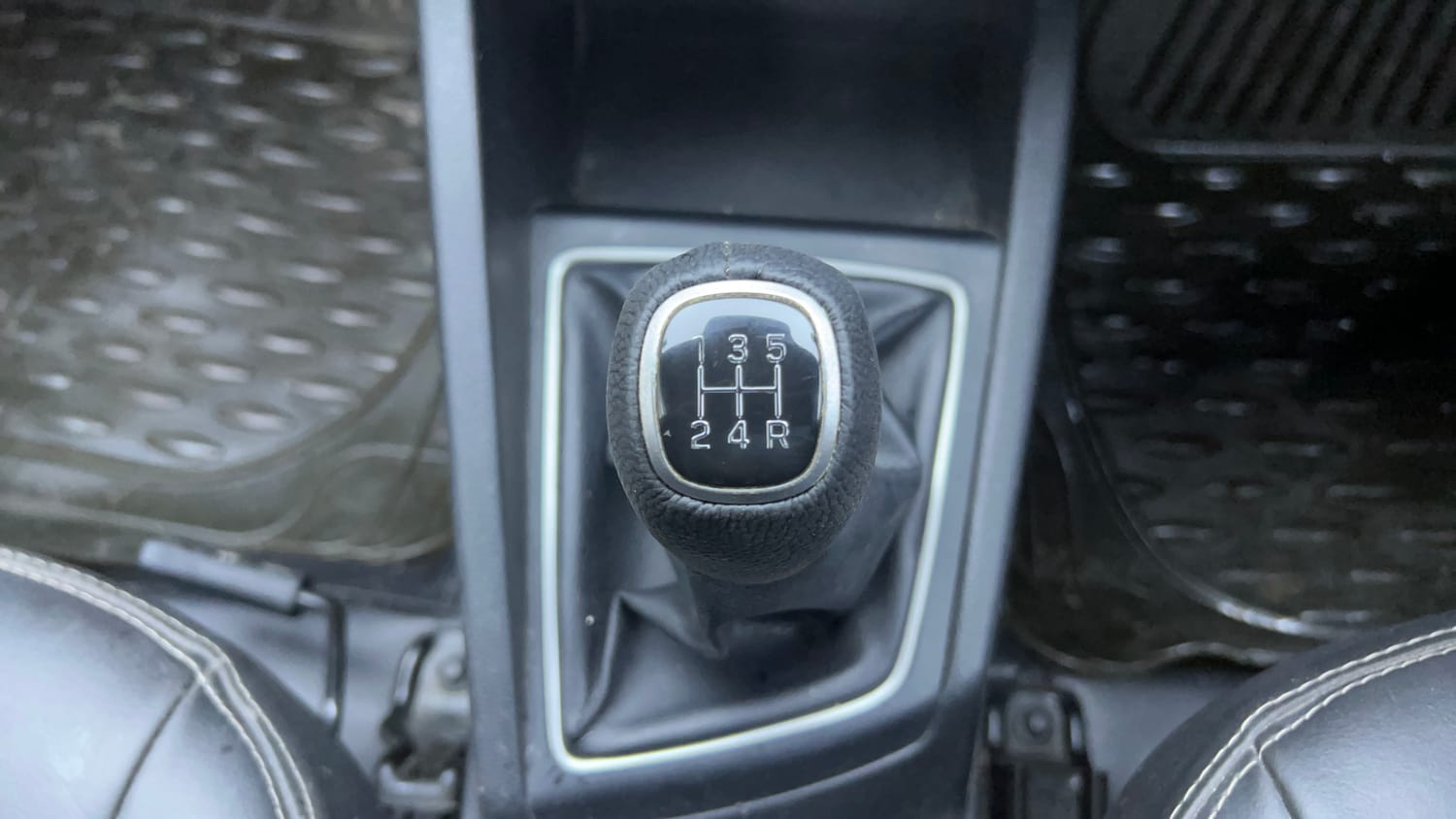 Used 2016 Hyundai Elite i20 Asta 1.2 Petrol Manual interior GEAR  KNOB VIEW