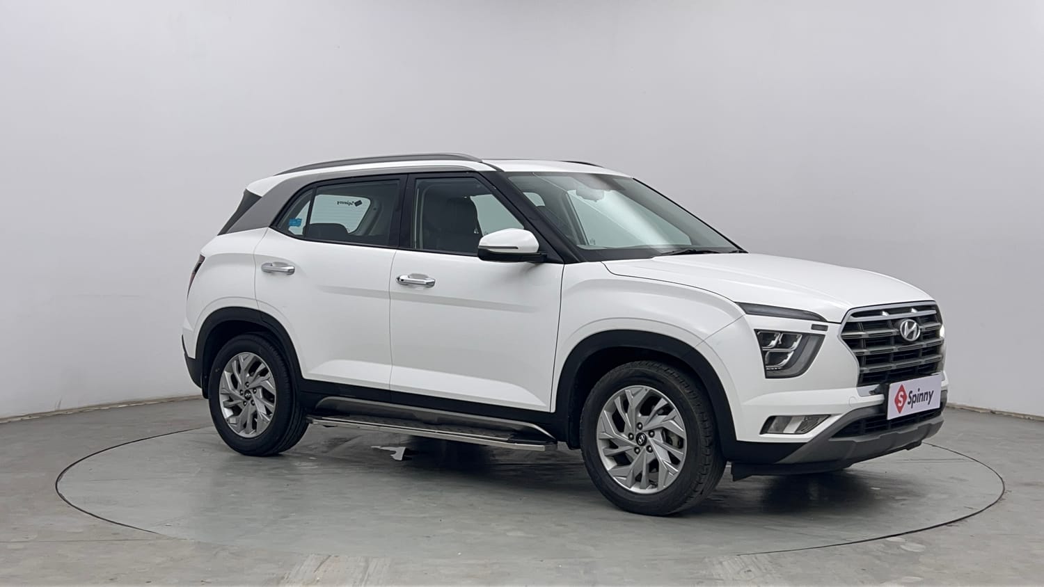 Used 2023 Hyundai Creta SX 1.5 Petrol Petrol Manual exterior RIGHT FRONT CORNER VIEW