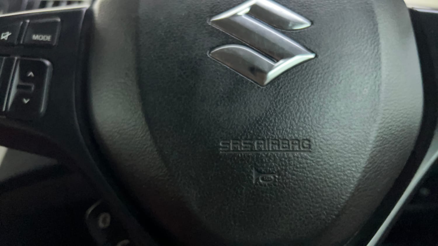 Used 2016 Maruti Suzuki Baleno Zeta 1.2 Petrol Manual top_features Airbags