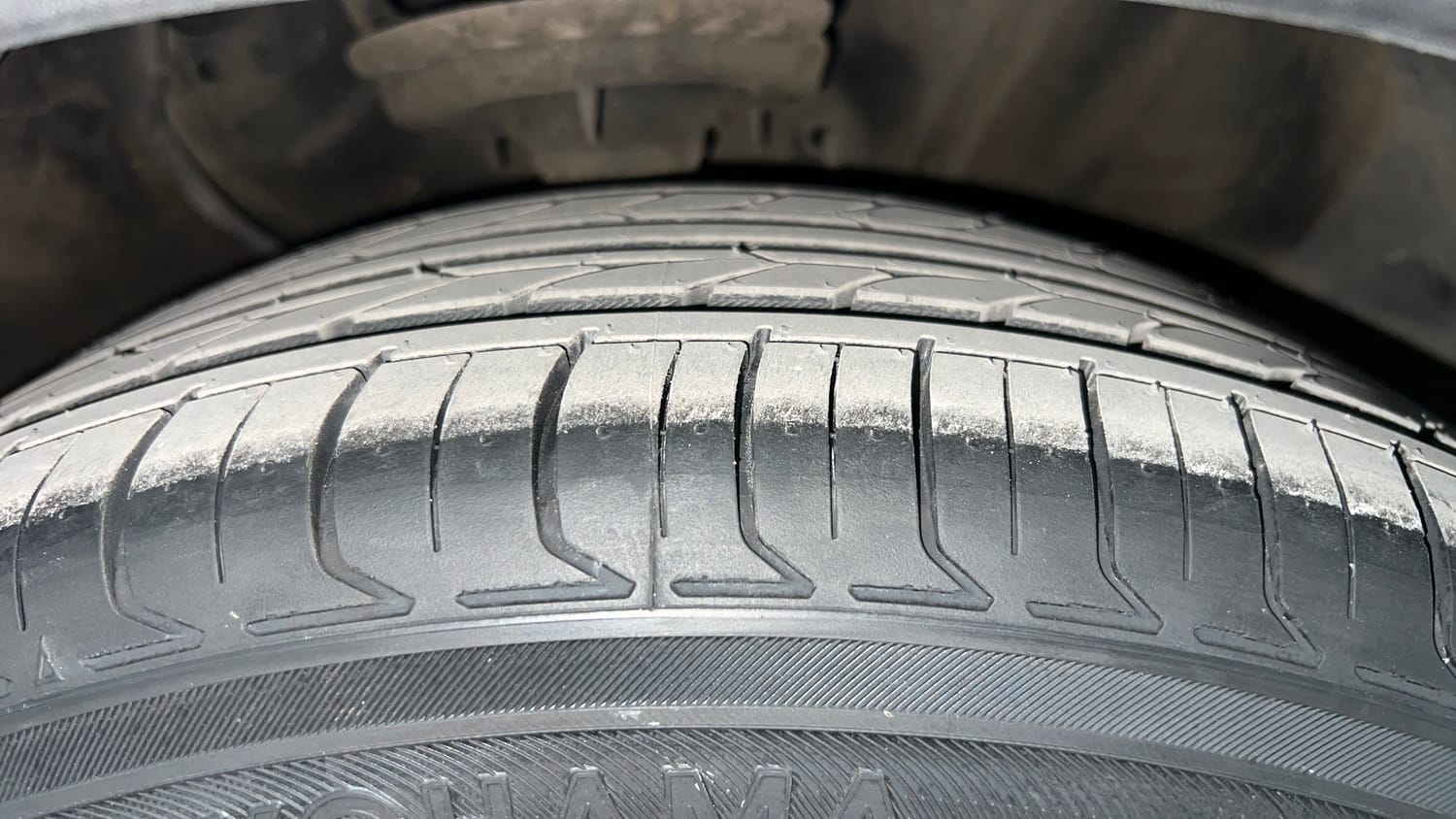 Used 2019 Hyundai Creta SX 1.6 AT Petrol Petrol Automatic tyres RIGHT FRONT TYRE TREAD VIEW