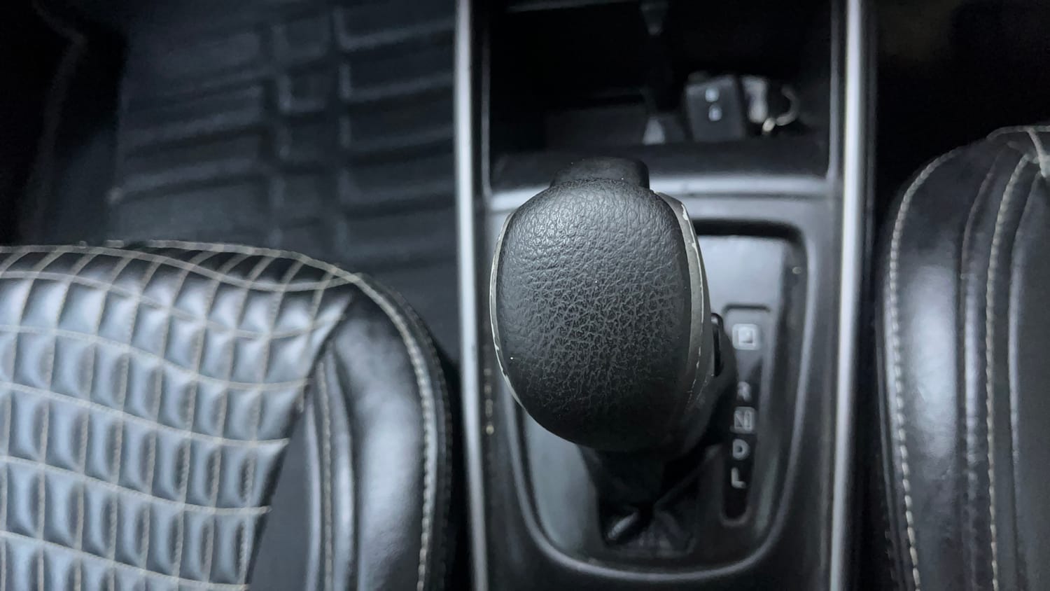 Used 2020 Maruti Suzuki Baleno Zeta Automatic Petrol Automatic interior GEAR  KNOB VIEW
