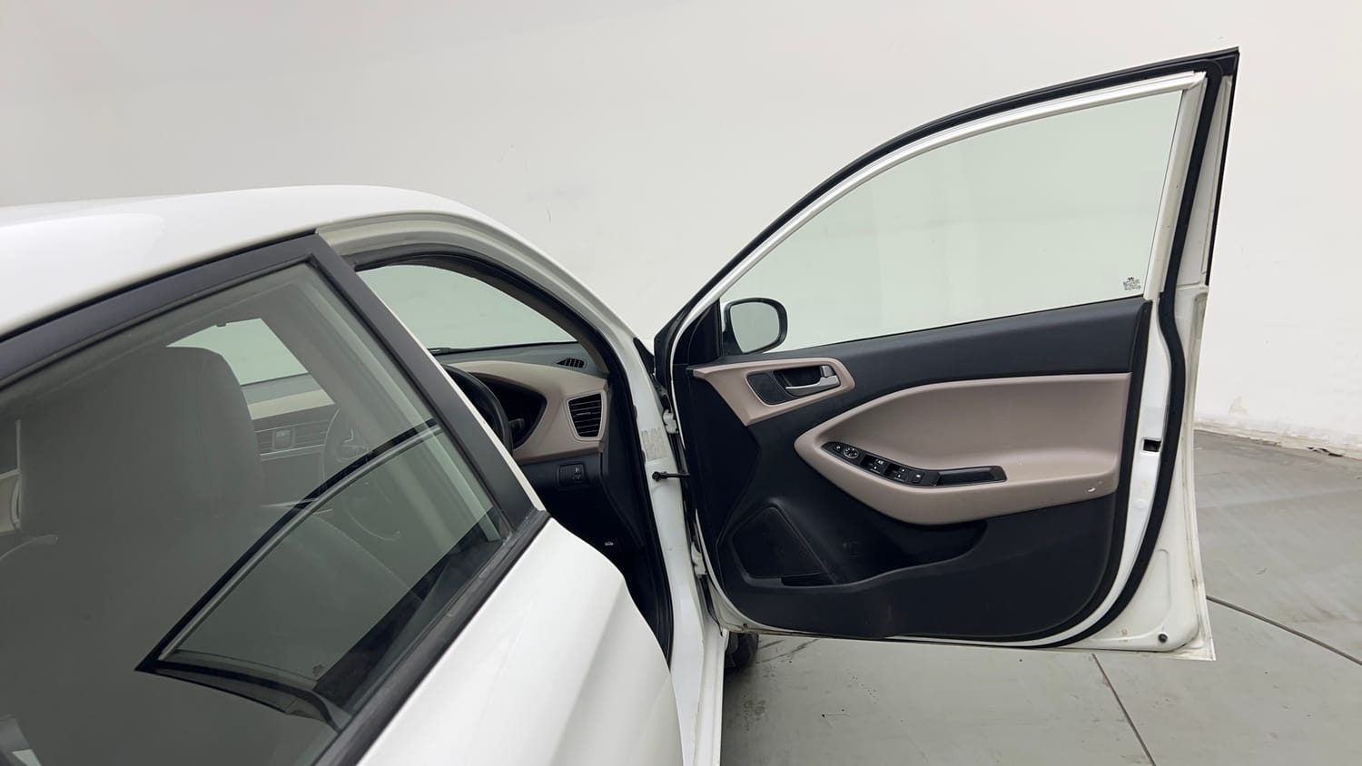 Used 2019 Hyundai Elite i20 Asta 1.2 AT Petrol Automatic interior RIGHT FRONT DOOR OPEN VIEW