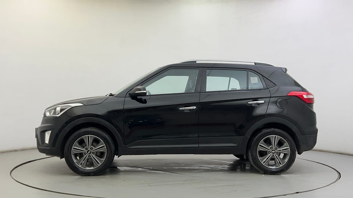 Used 2017 Hyundai Creta 1.6 SX Plus AT Petrol Petrol Automatic exterior LEFT SIDE VIEW