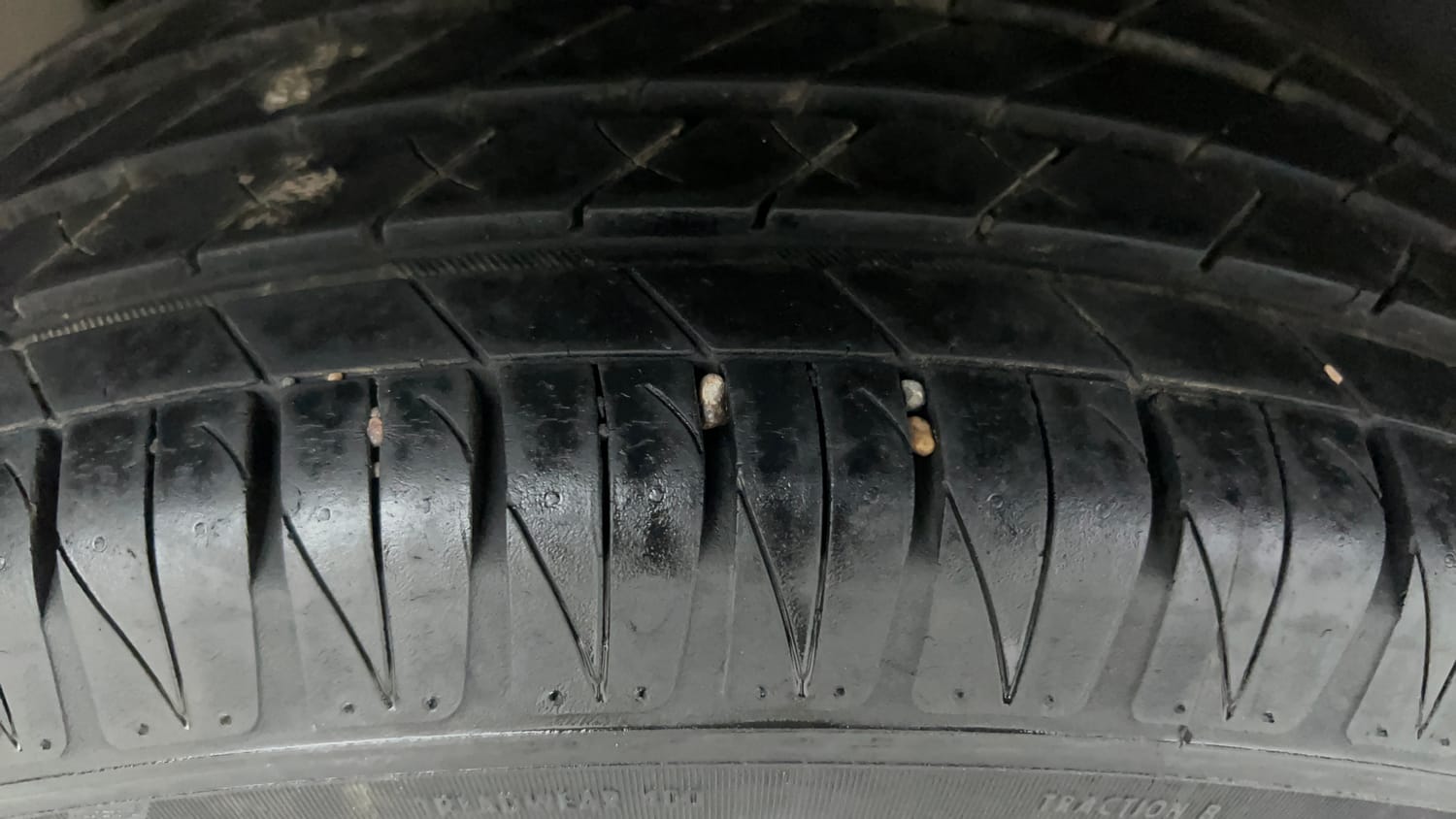 Used 2022 Toyota Urban Cruiser Premium Grade AT Petrol Automatic tyres RIGHT REAR TYRE TREAD VIEW