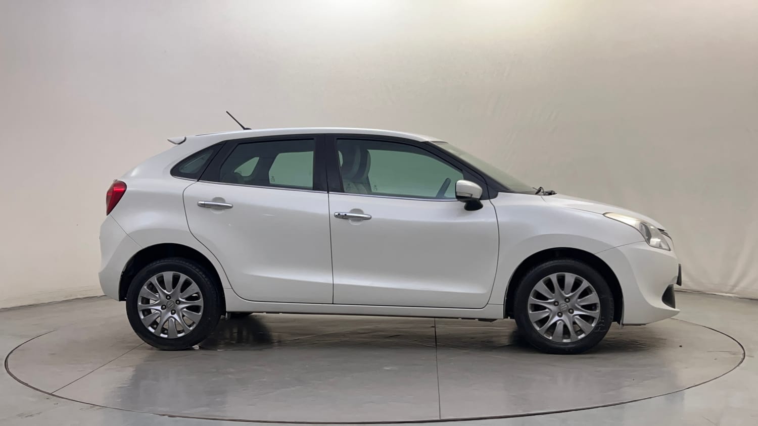 Used 2017 Maruti Suzuki Baleno Zeta 1.2 AT Petrol Automatic exterior RIGHT SIDE VIEW