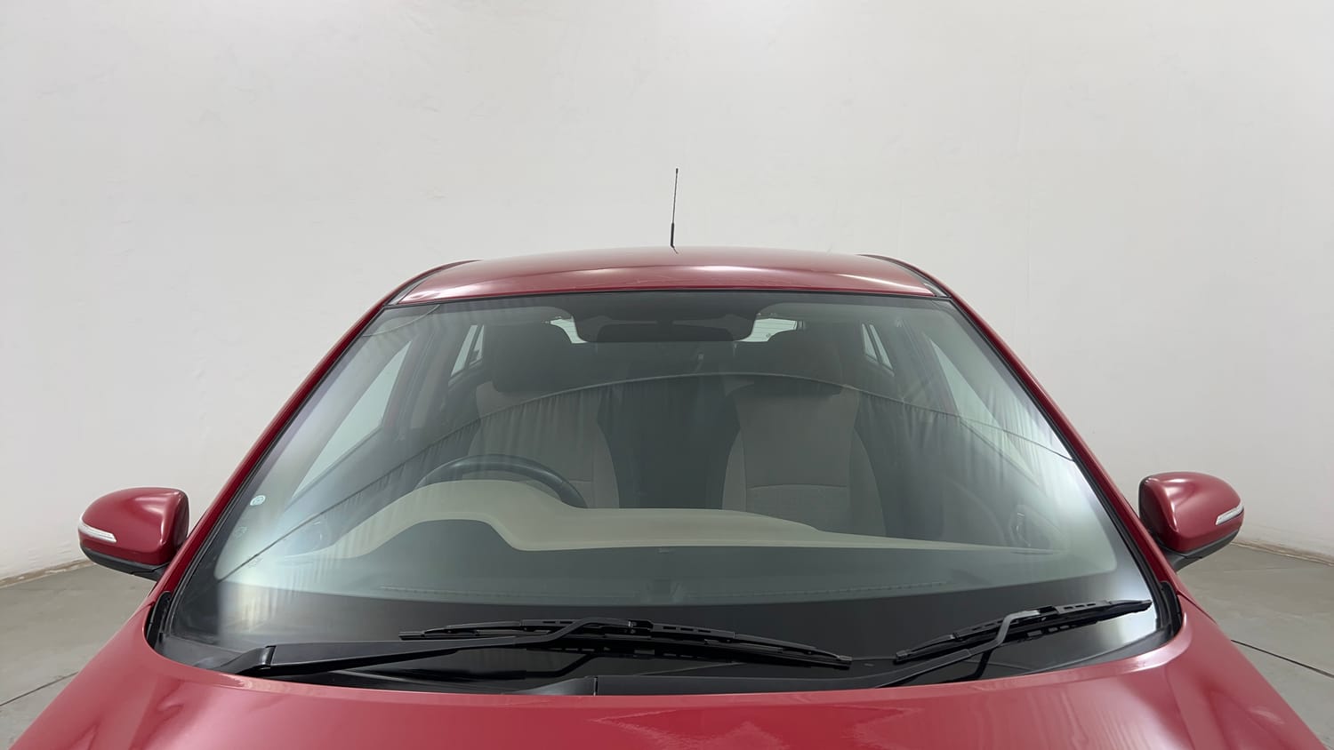 Used 2015 Hyundai Elite i20 Asta 1.2 Petrol Manual exterior FRONT WINDSHIELD VIEW