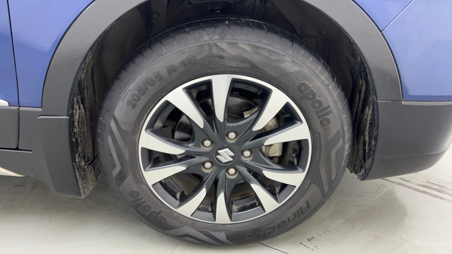 Used 2020 Maruti Suzuki S-Cross Alpha Petrol Manual tyres RIGHT FRONT TYRE RIM VIEW