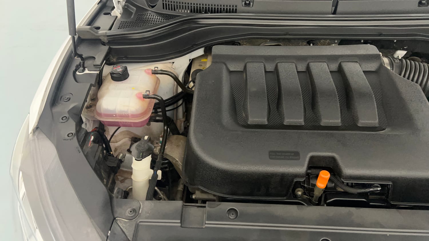 Used 2025 Mahindra XUV700 AX5 Petrol MT 7 STR Petrol Manual engine ENGINE RIGHT SIDE VIEW