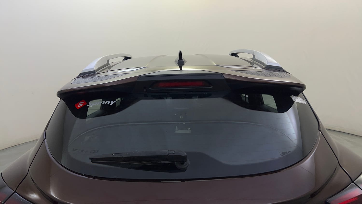 Used 2023 Renault Kiger RXZ Turbo MT Petrol Manual exterior BACK WINDSHIELD VIEW