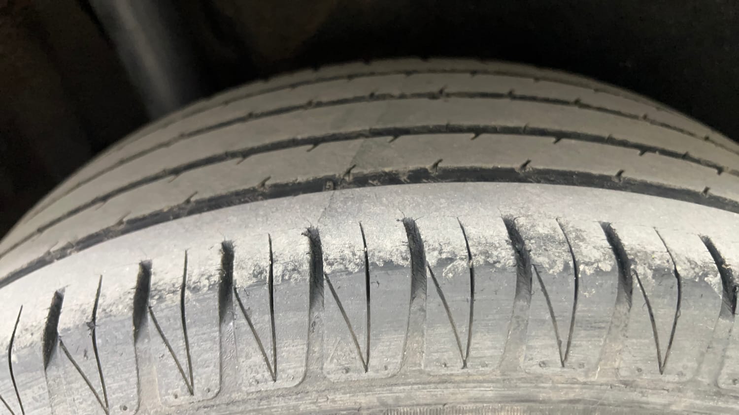 Used 2018 Maruti Suzuki Vitara Brezza [2016-2020] ZDi Diesel Manual tyres RIGHT REAR TYRE TREAD VIEW
