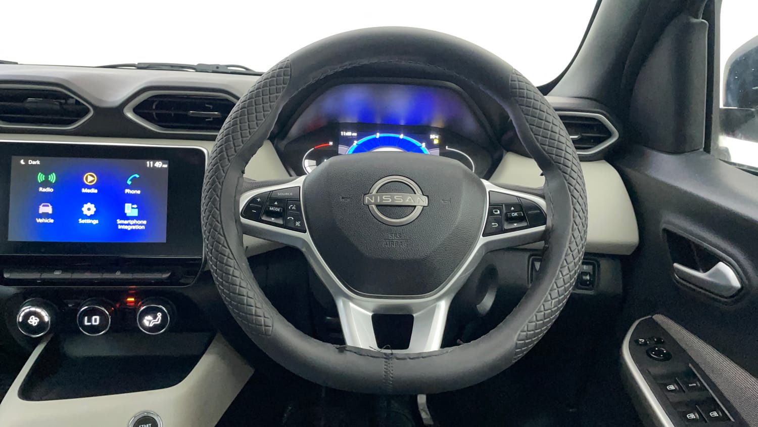 Used 2023 Nissan Magnite XV Petrol Manual interior STEERING VIEW