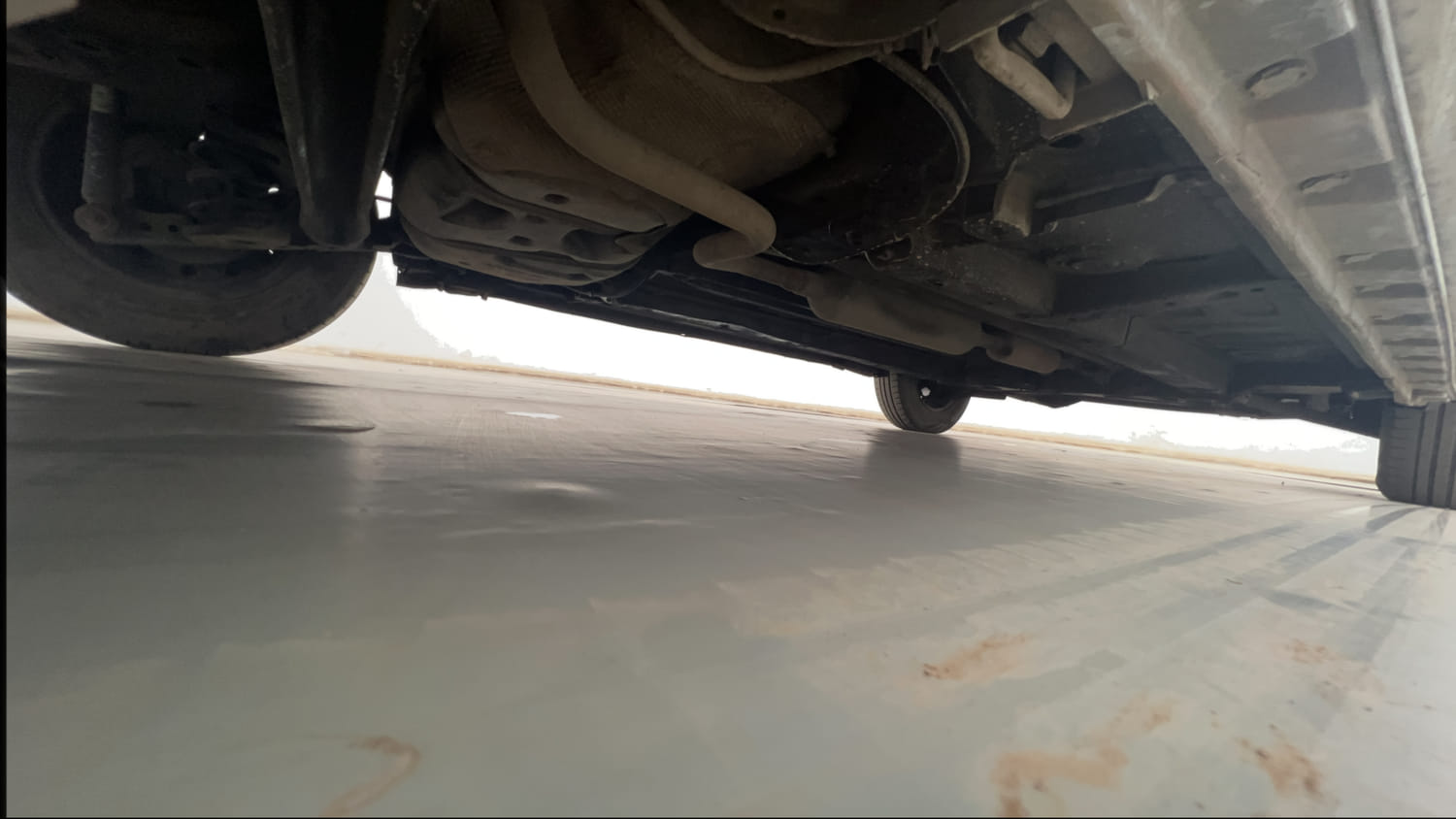 Used 2015 Maruti Suzuki Swift VXi Petrol Manual extra REAR RIGHT UNDERBODY VIEW