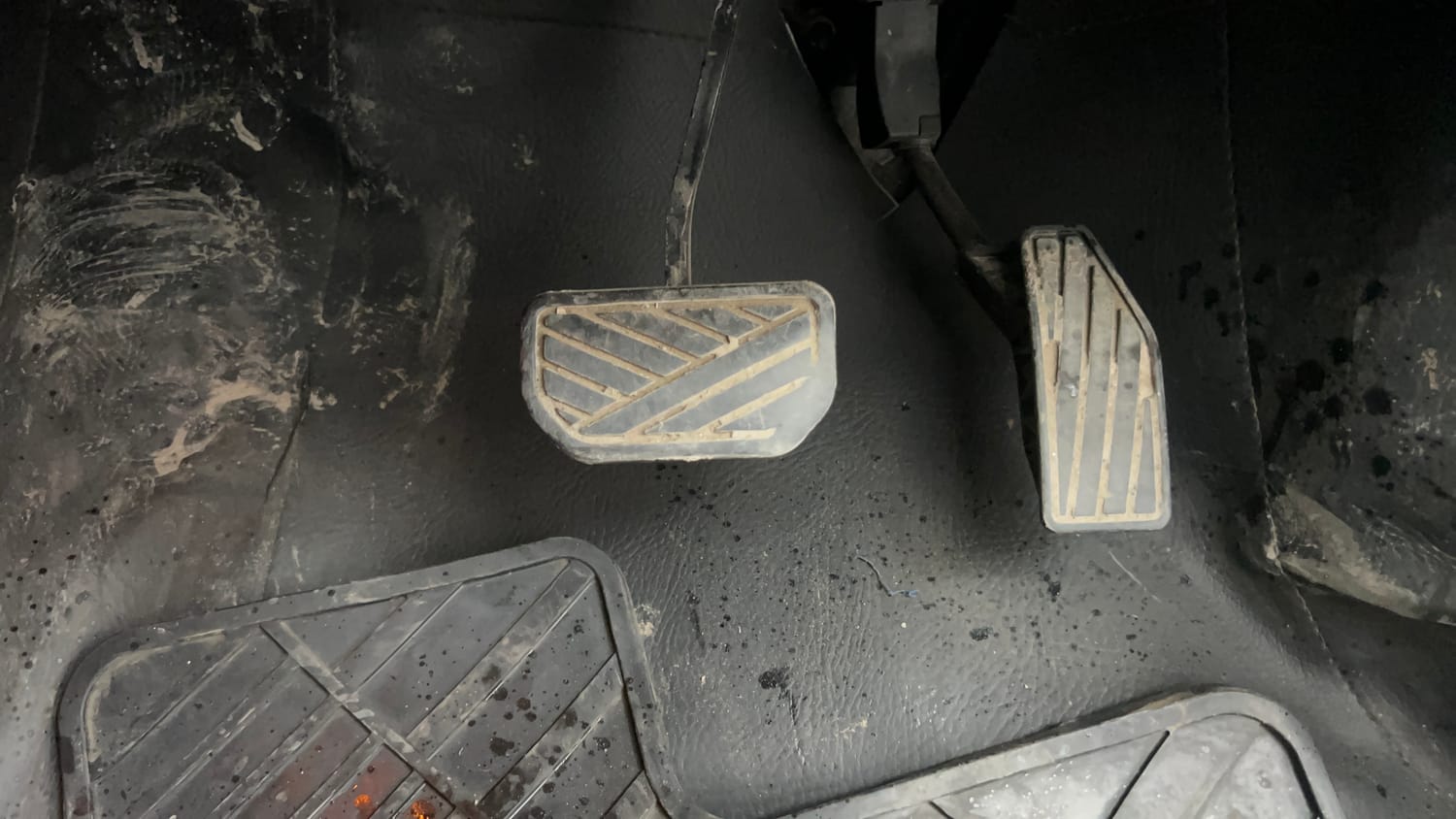 Used 2016 Maruti Suzuki Baleno Zeta 1.2 Petrol Manual interior PEDALS VIEW