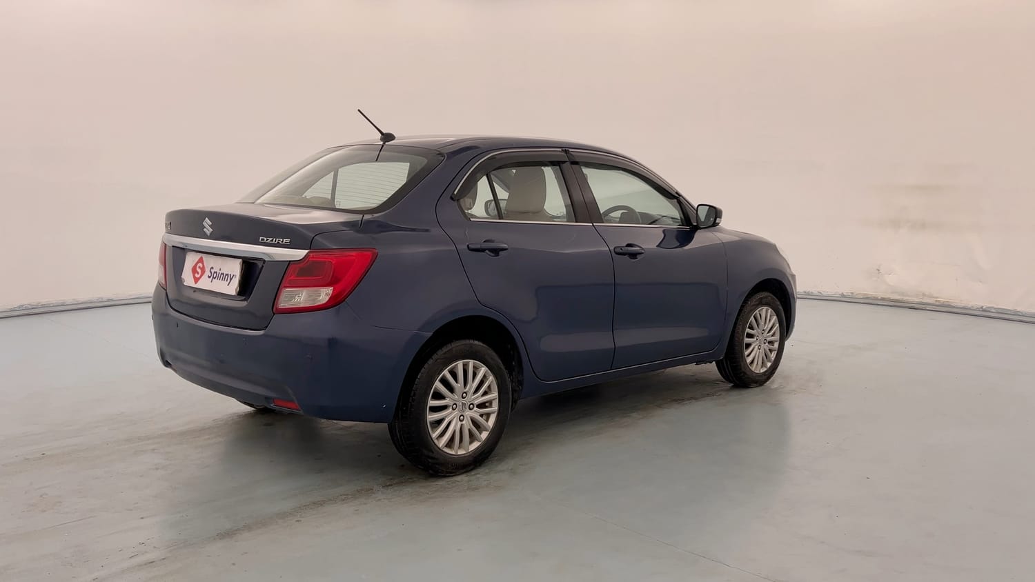 Used 2017 Maruti Suzuki Dzire ZXi Petrol Manual exterior RIGHT REAR CORNER VIEW