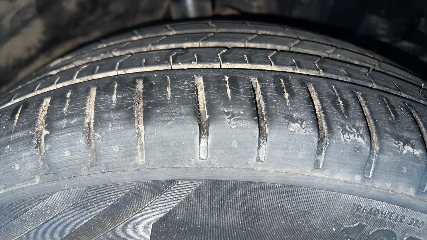 Used 2018 Honda WR-V VX MT Diesel Diesel Manual tyres RIGHT FRONT TYRE TREAD VIEW