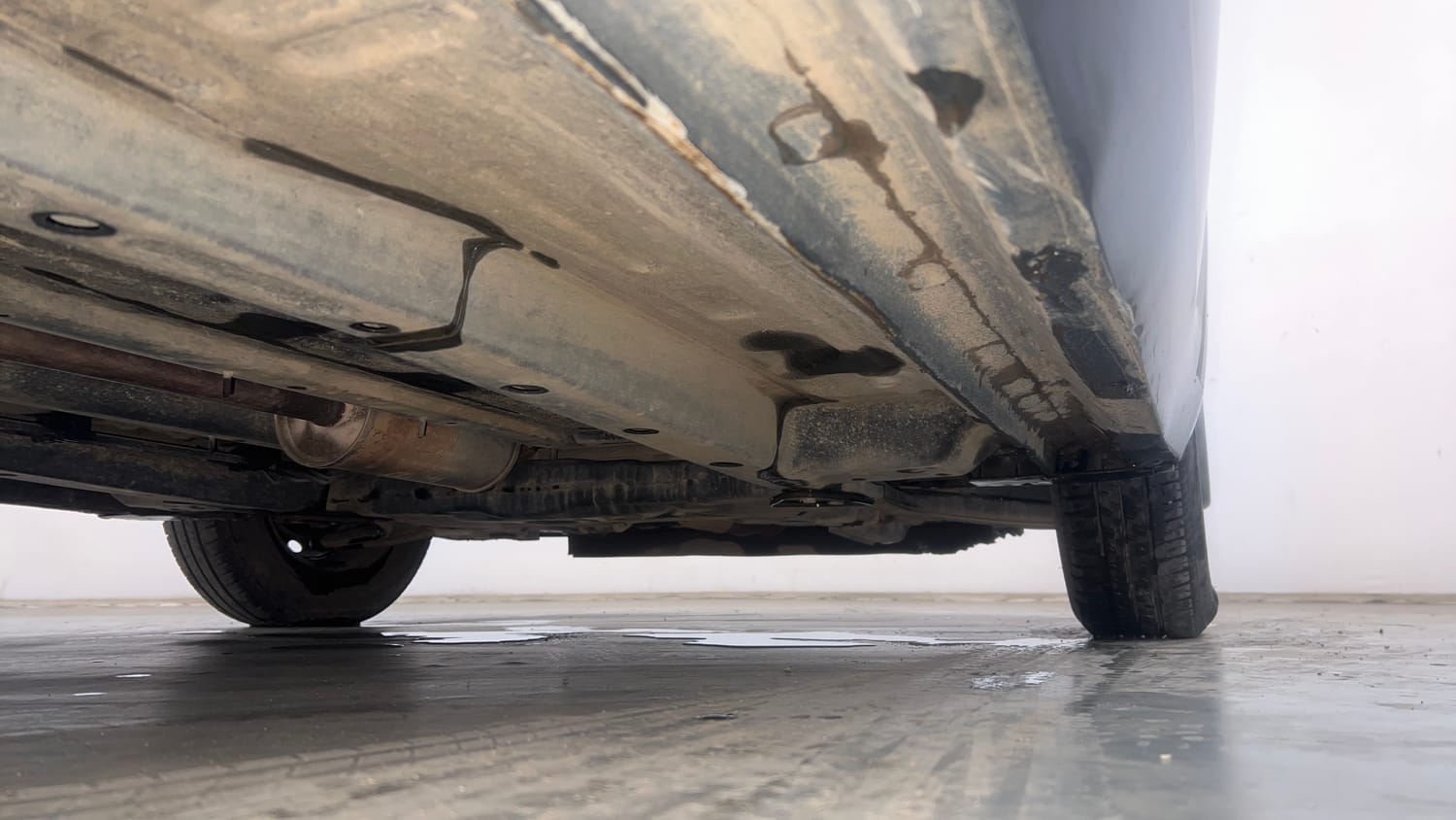 Used 2020 Tata Altroz XM Petrol Petrol Manual extra REAR RIGHT UNDERBODY VIEW