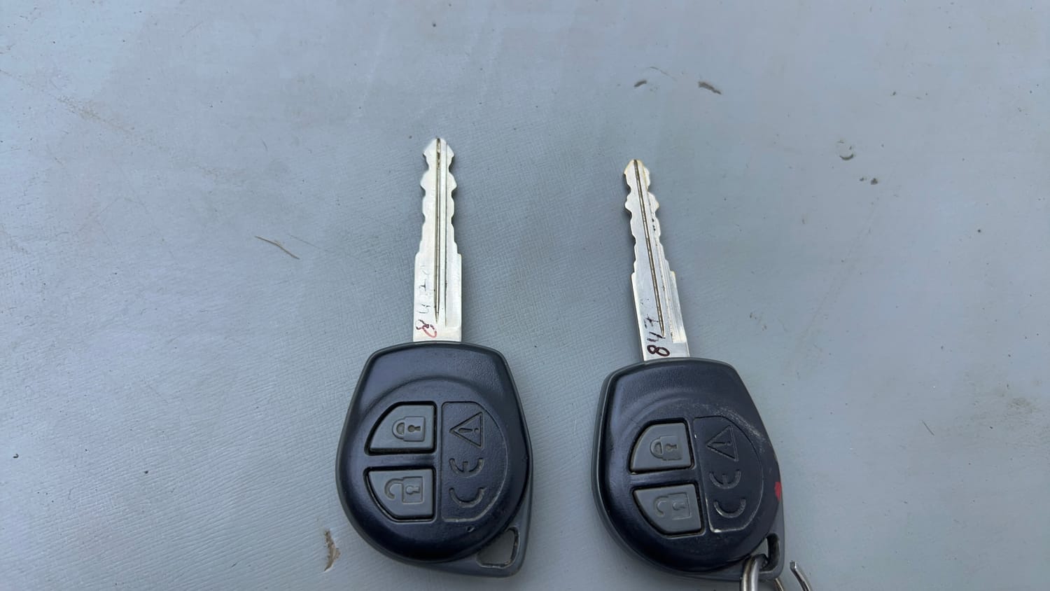 Used 2022 Maruti Suzuki Swift VXi Petrol Manual extra CAR KEY VIEW