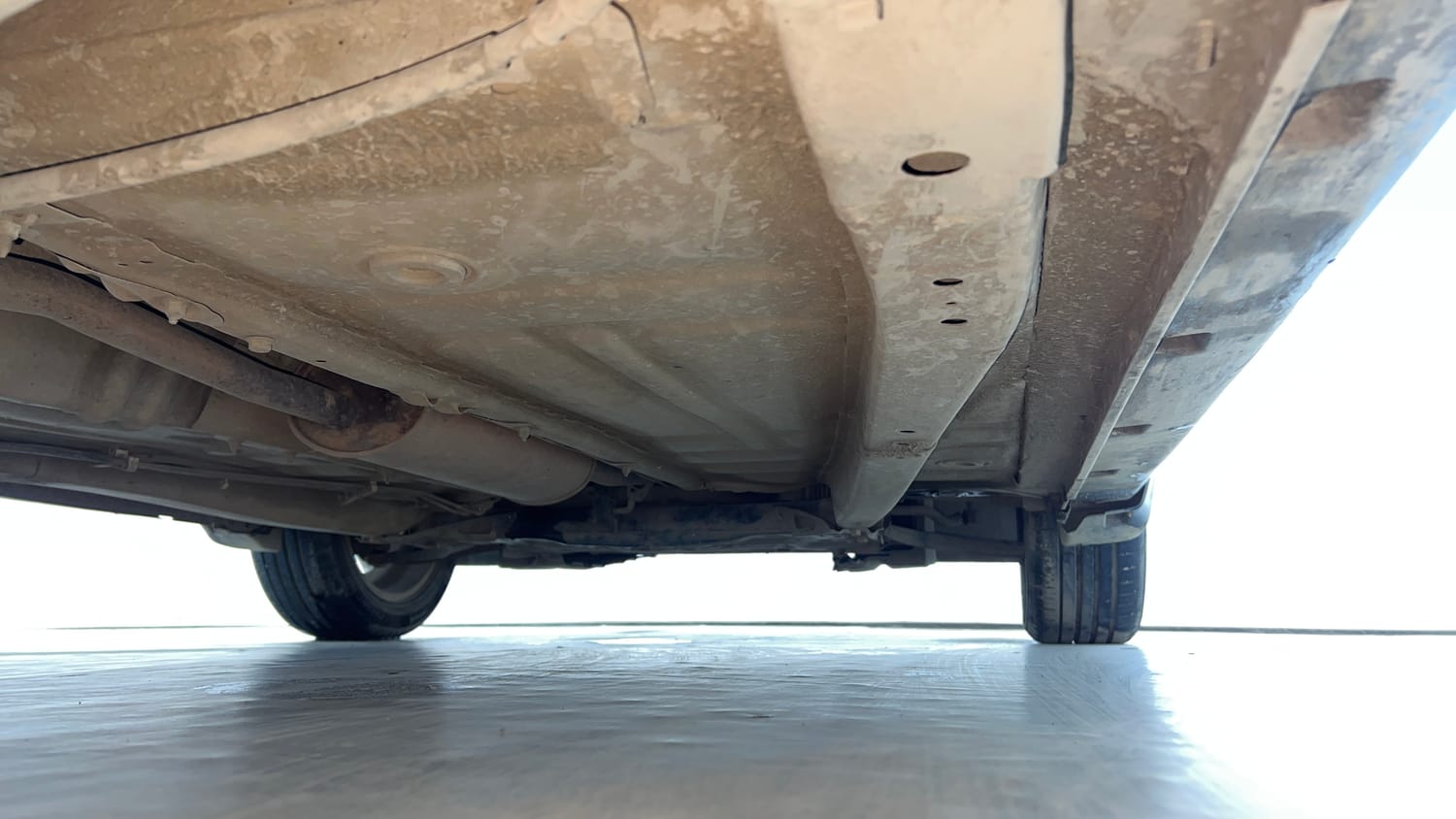Used 2018 Maruti Suzuki Baleno Alpha 1.2 Petrol Manual extra REAR RIGHT UNDERBODY VIEW