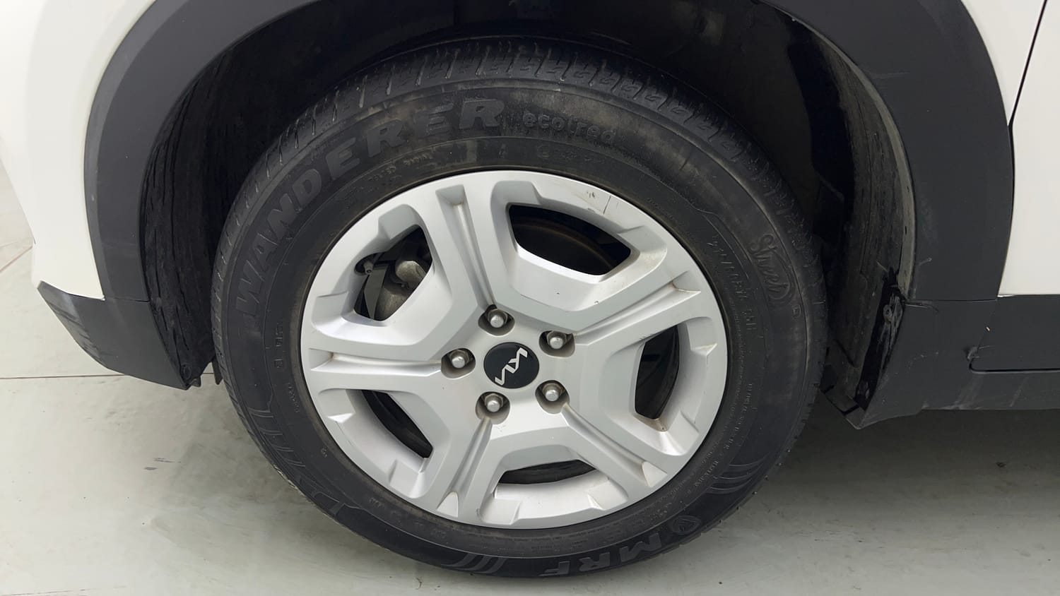 Used 2022 Kia Sonet HTK Plus 1.2 Petrol Manual tyres LEFT FRONT TYRE RIM VIEW