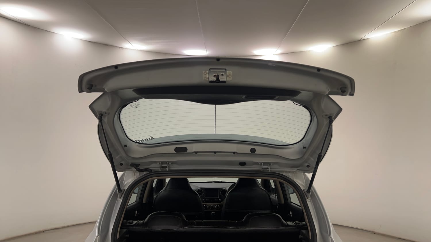 Used 2019 Hyundai Grand i10 Sportz AT 1.2 Kappa VTVT Petrol Automatic interior DICKY DOOR OPEN VIEW
