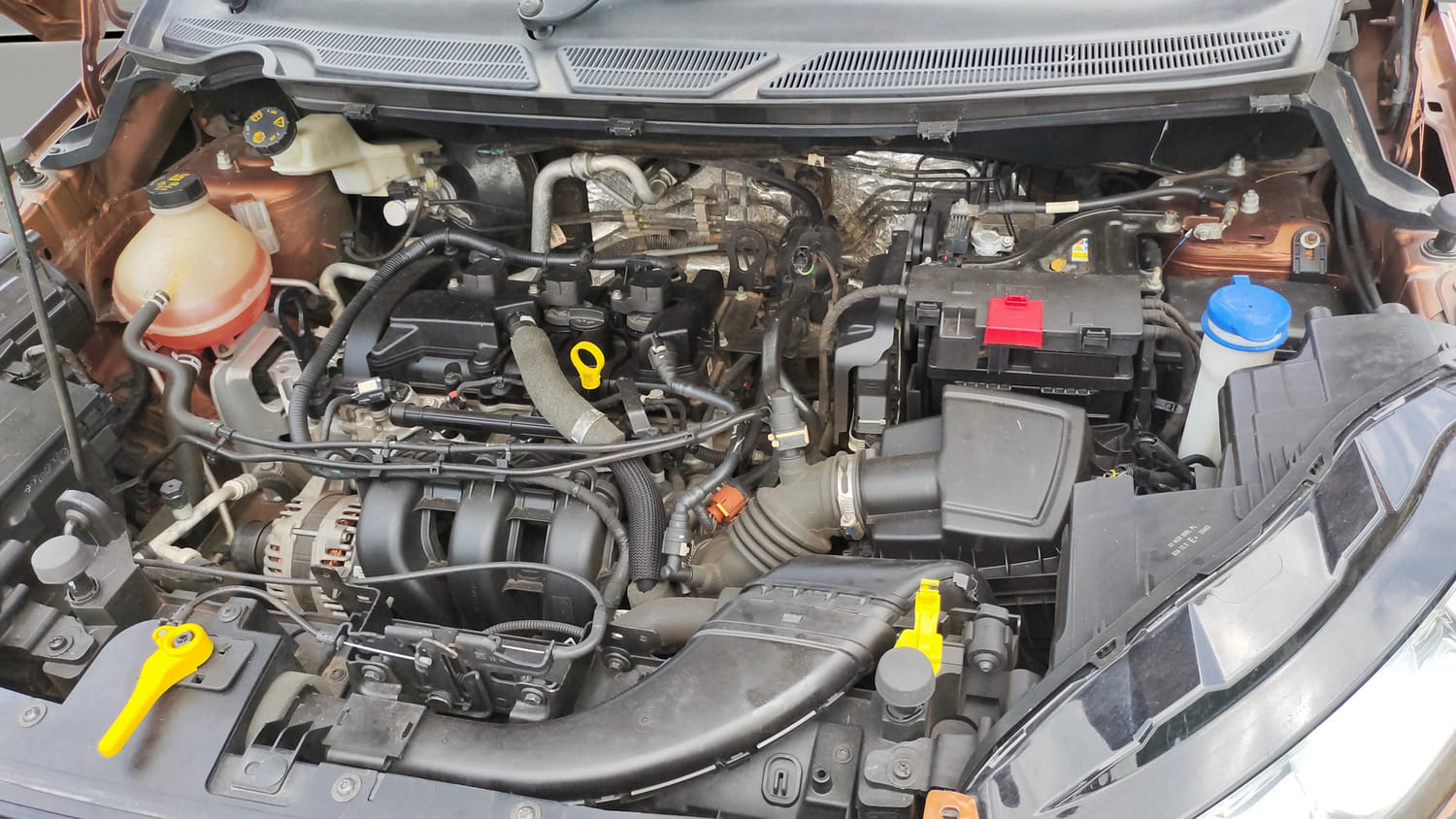 Used 2018 Ford EcoSport Titanium + 1.5L Ti-VCT AT Petrol Automatic engine ENGINE LEFT SIDE VIEW