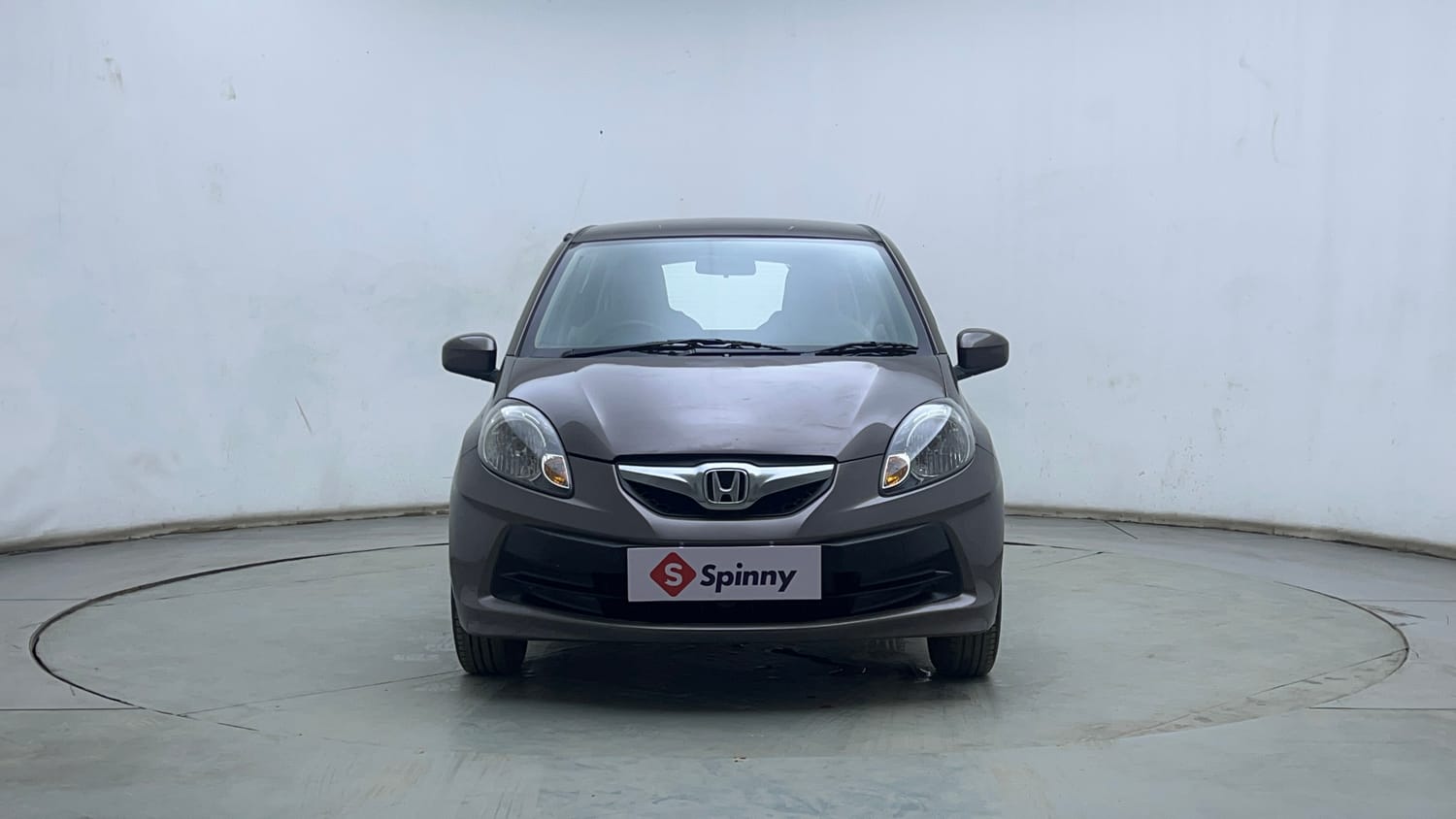 Used 2014 Honda Brio S MT Petrol Manual exterior FRONT VIEW