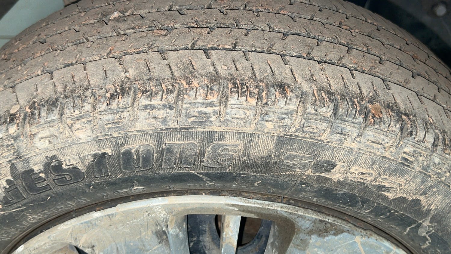 Used 2012 null Petrol Manual tyres RIGHT REAR TYRE TREAD VIEW
