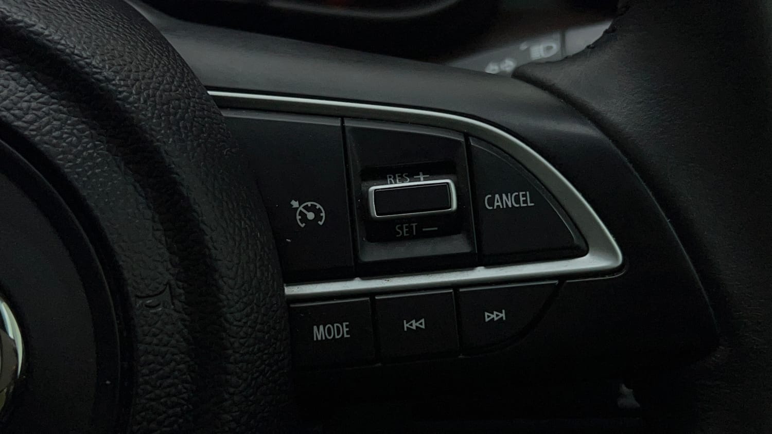 Used 2024 Toyota Urban Cruiser Hyryder V Hybrid Hybrid Automatic top_features Cruise control