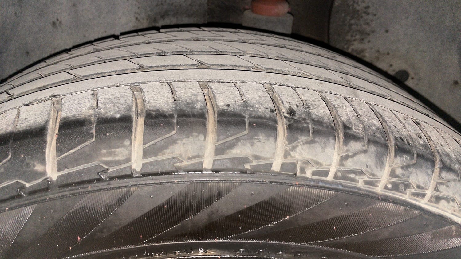 Used 2018 Hyundai Creta SX 1.6 (O) Petrol Petrol Manual tyres LEFT REAR TYRE TREAD VIEW