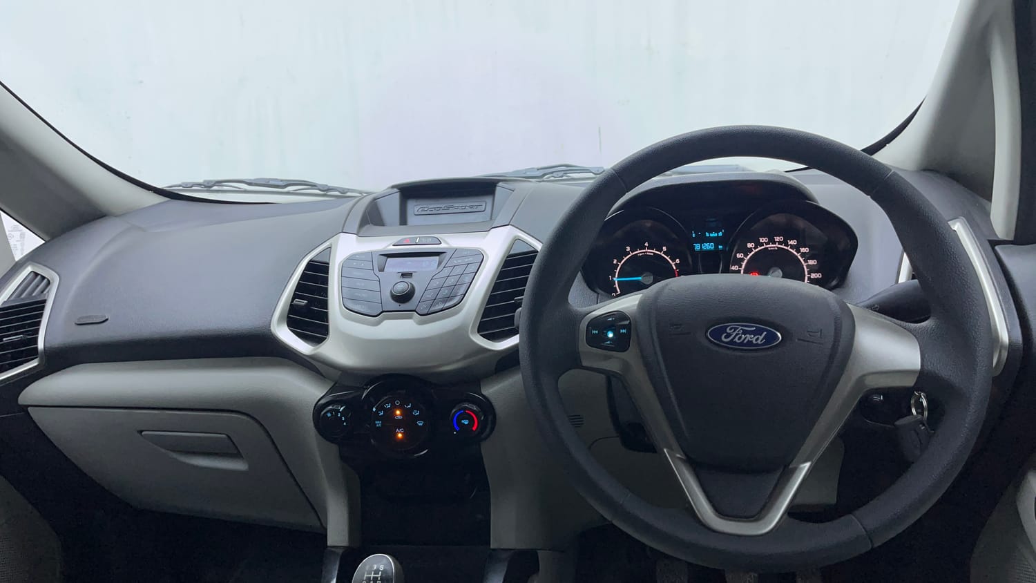 Used 2016 Ford EcoSport Trend 1.5L Ti-VCT Petrol Manual interior DASHBOARD VIEW