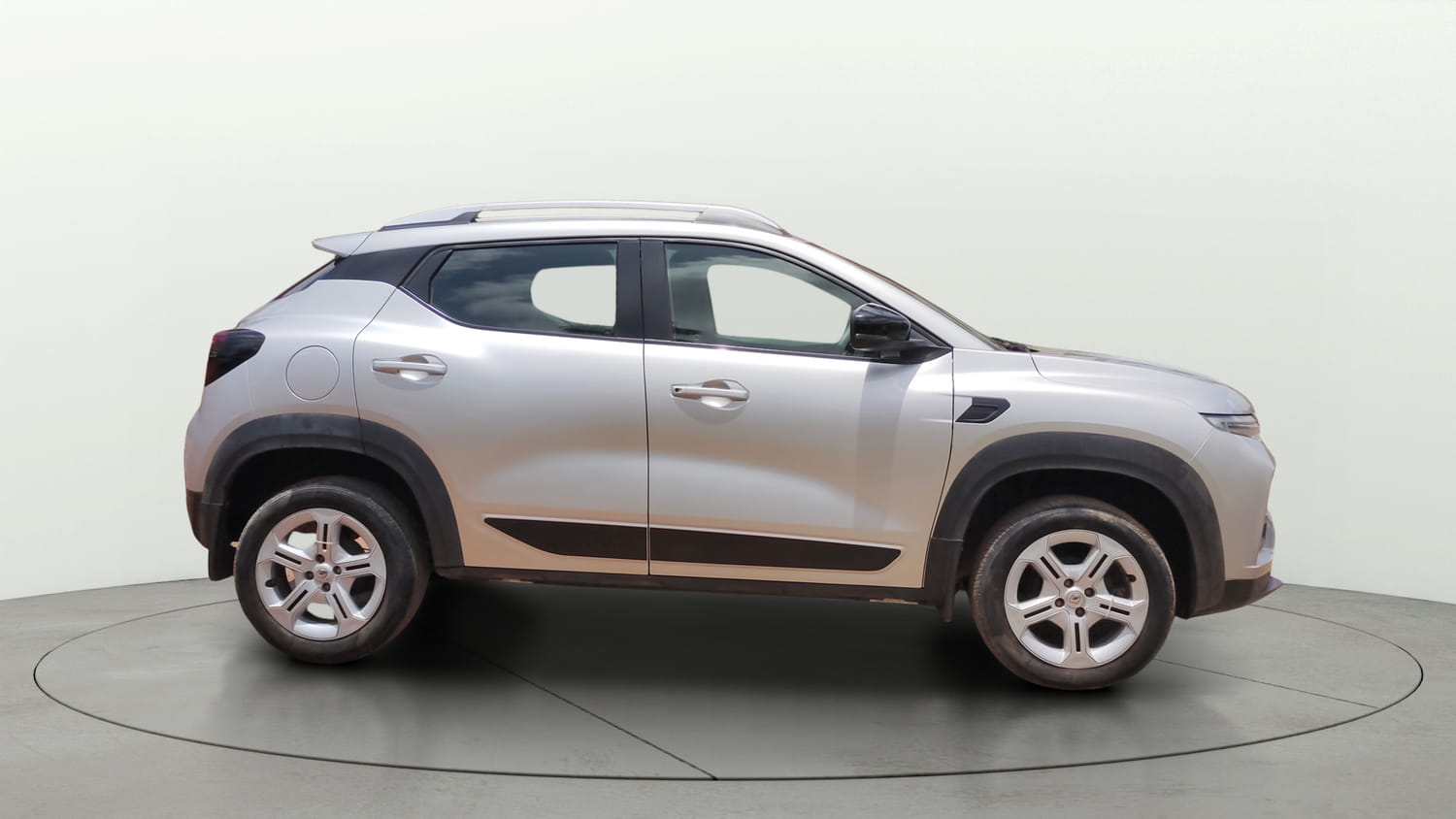 Used 2021 Renault Kiger RXT MT Petrol Manual exterior RIGHT SIDE VIEW