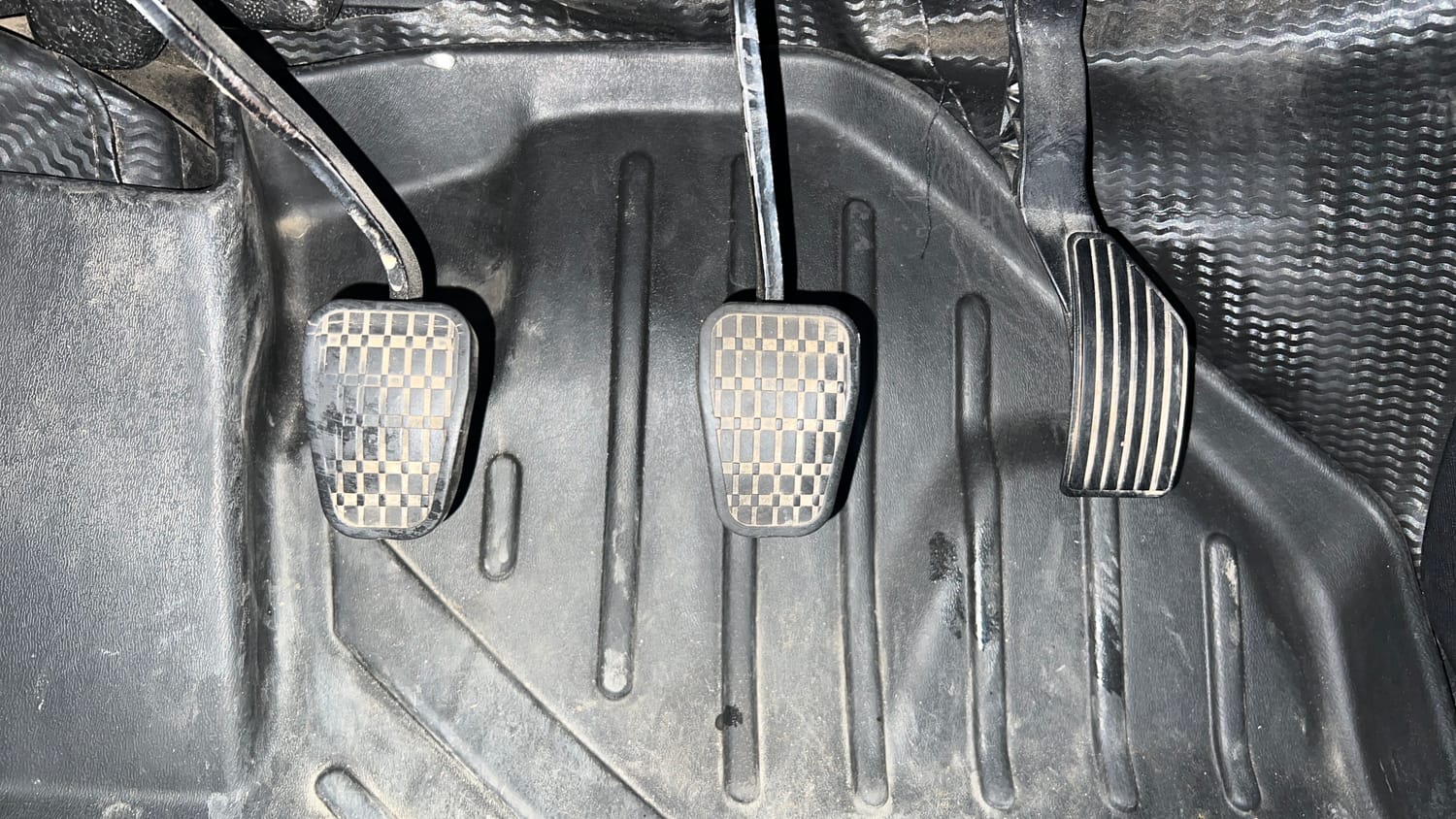 Used 2022 Tata Punch Adventure MT Petrol Manual interior PEDALS VIEW
