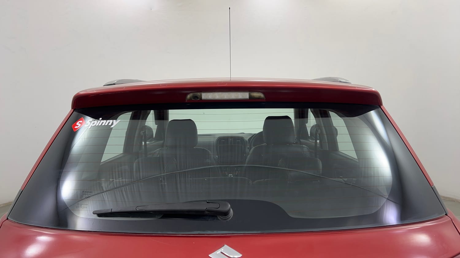 Used 2018 Maruti Suzuki Vitara Brezza [2016-2020] ZDi Diesel Manual exterior BACK WINDSHIELD VIEW