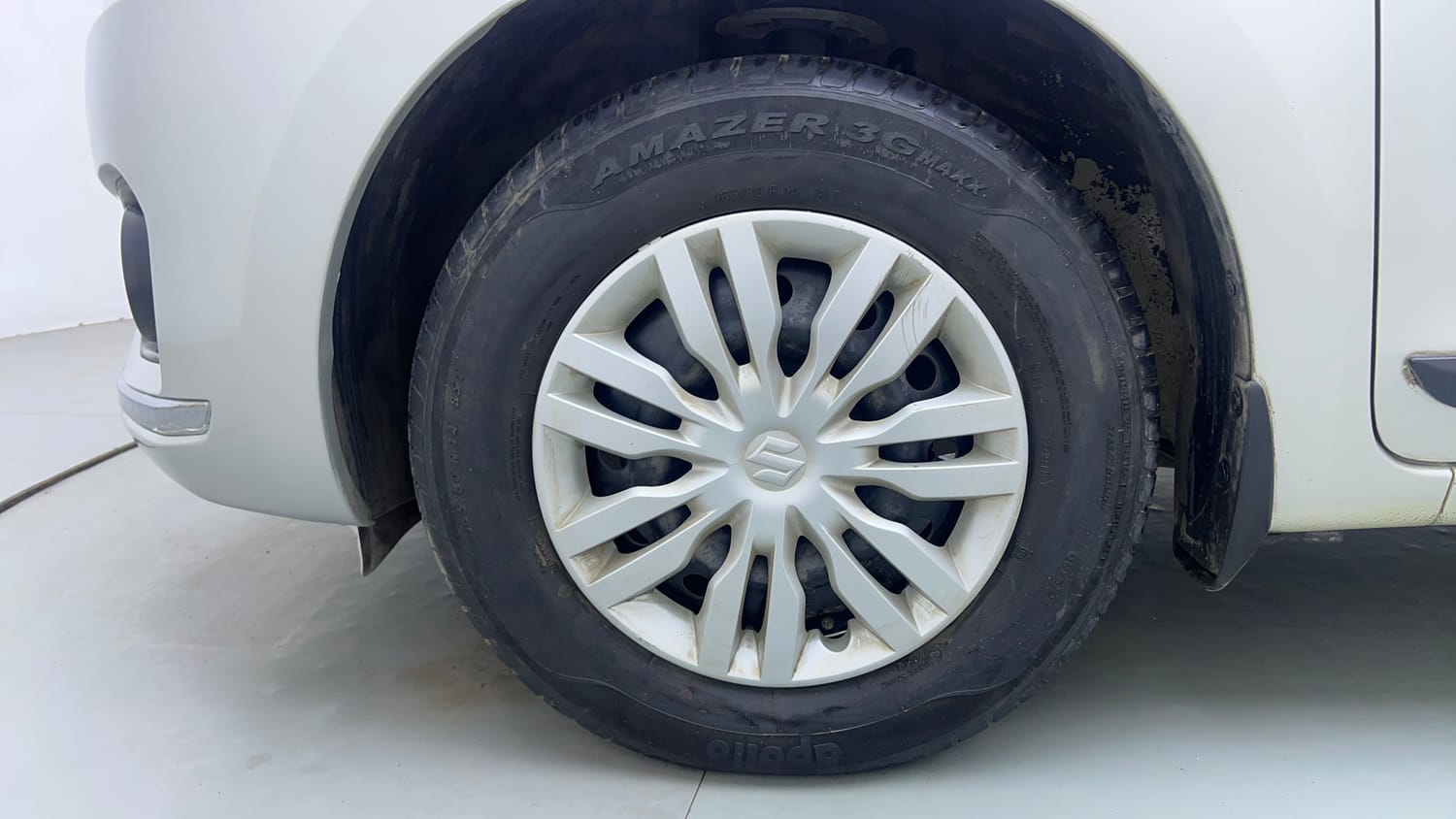 Used 2019 Maruti Suzuki Dzire VXi AMT Petrol Automatic tyres LEFT FRONT TYRE RIM VIEW