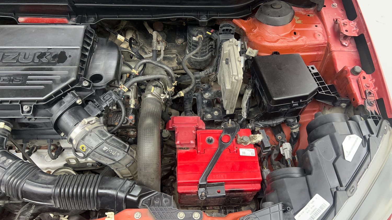 Used 2018 Maruti Suzuki Vitara Brezza [2016-2020] VDi Diesel Manual engine ENGINE LEFT SIDE VIEW