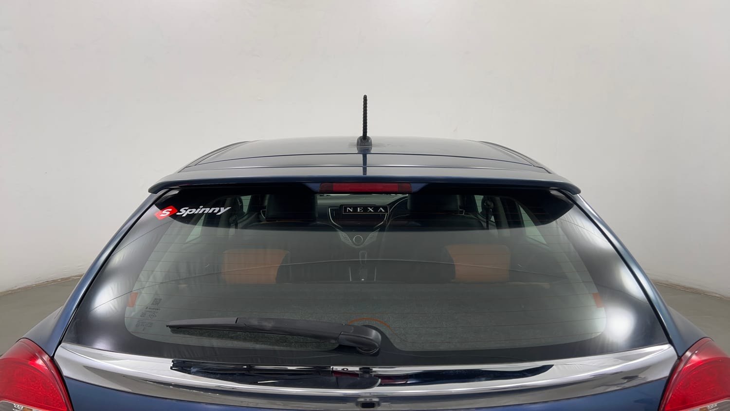 Used 2016 Maruti Suzuki Baleno Zeta 1.2 Petrol Manual exterior BACK WINDSHIELD VIEW