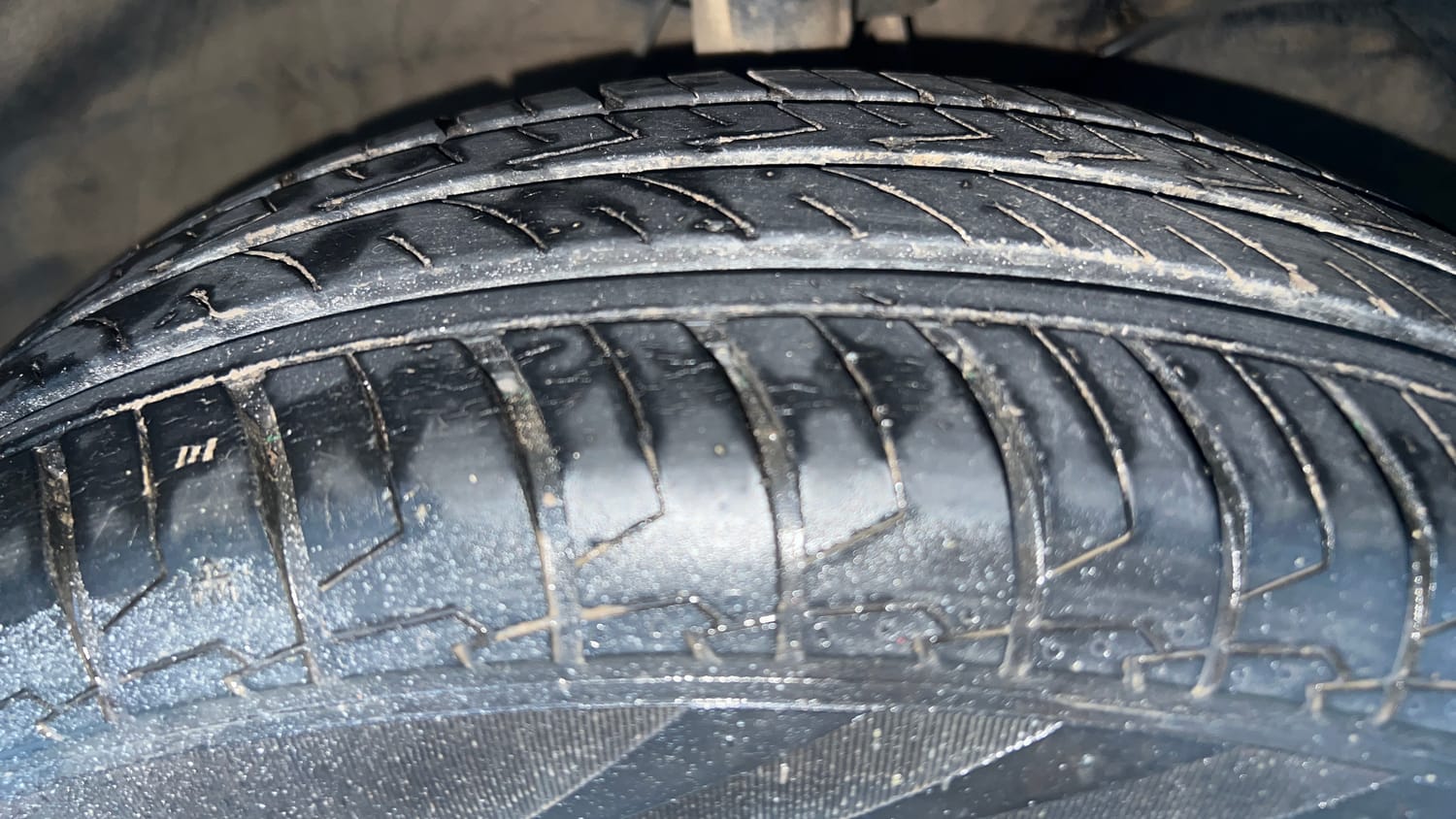 Used 2022 Maruti Suzuki Swift VXi Petrol Manual tyres RIGHT FRONT TYRE TREAD VIEW