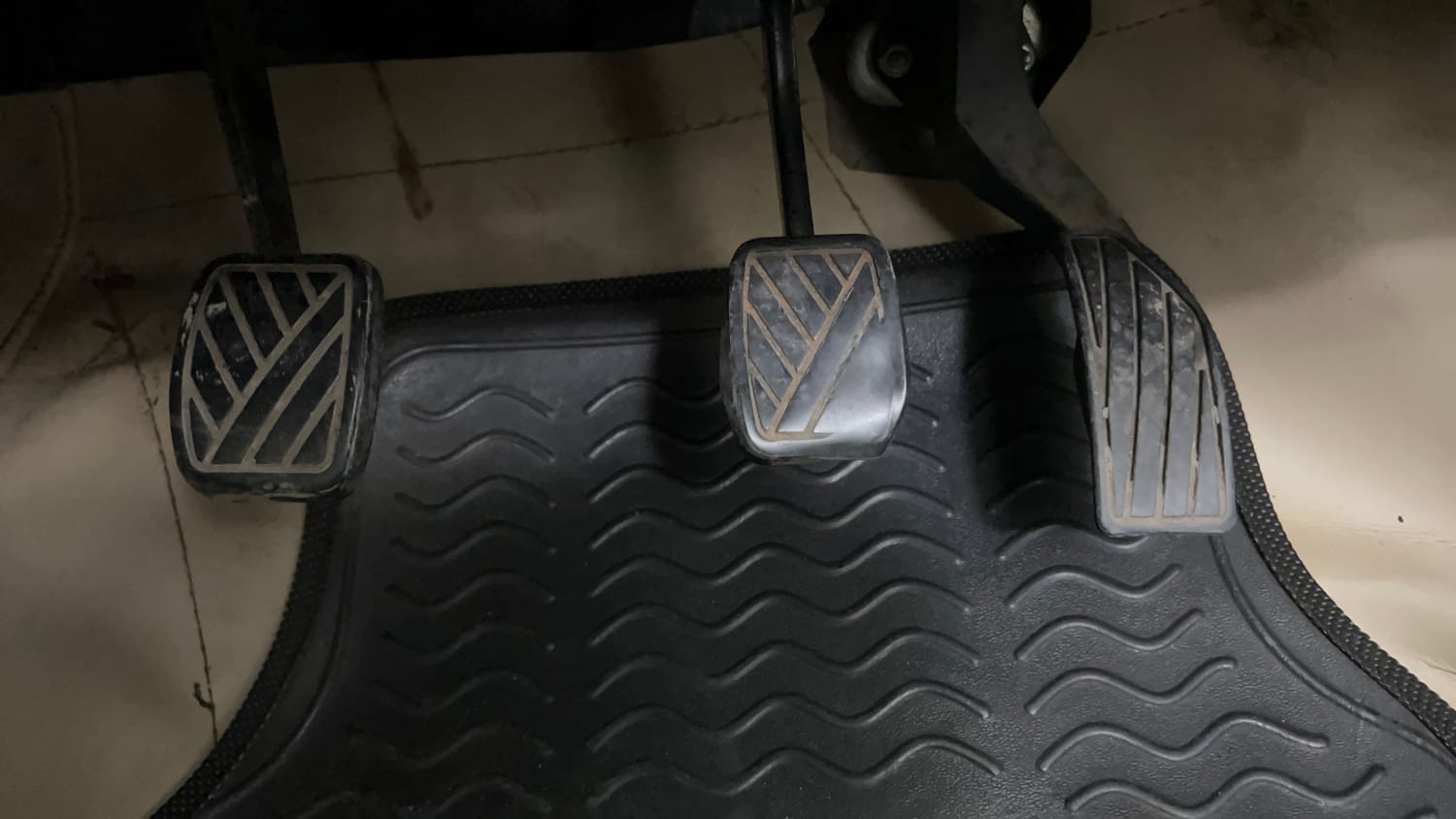 Used 2012 Maruti Suzuki Swift Dzire LXI Petrol Manual interior PEDALS VIEW