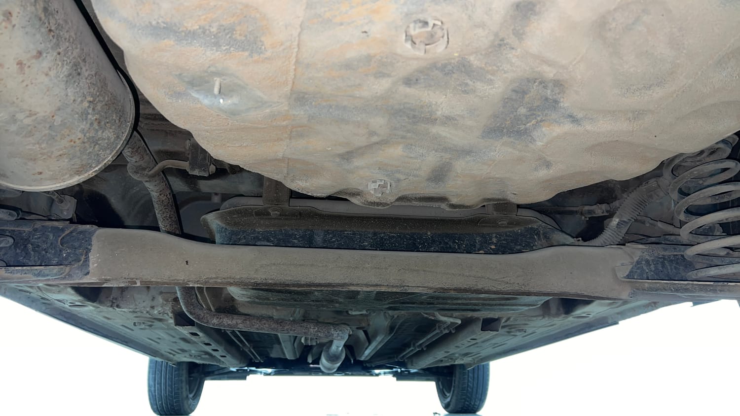 Used 2021 Nissan Magnite XE Petrol Manual extra REAR UNDERBODY VIEW (TAKEN FROM REAR)