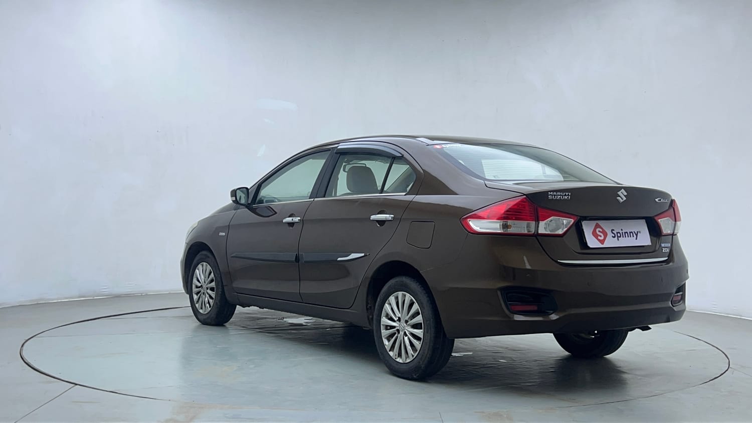 Used 2017 Maruti Suzuki Ciaz ZDi SHVS Diesel Manual exterior LEFT REAR CORNER VIEW