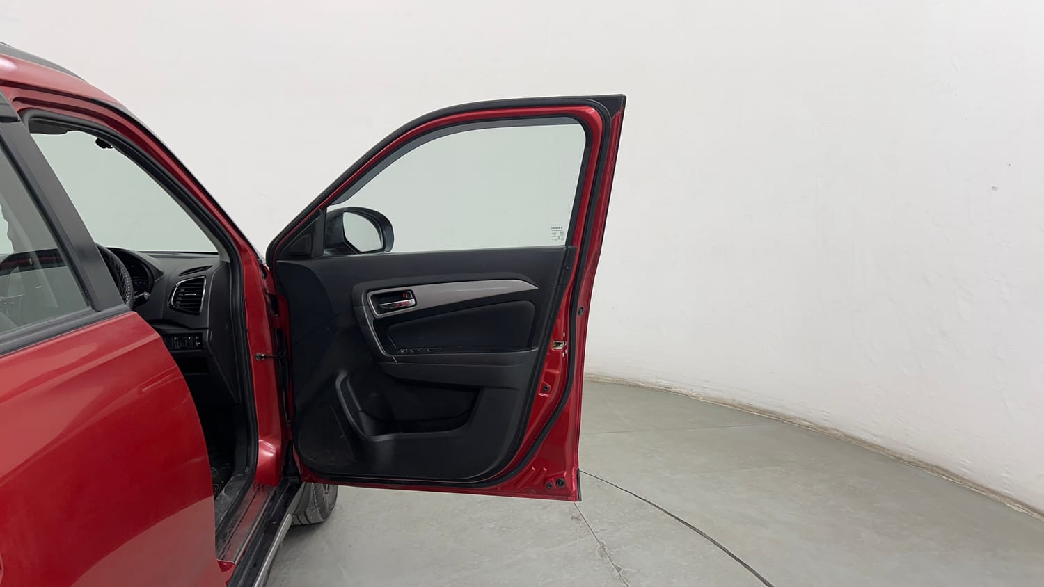Used 2018 Maruti Suzuki Vitara Brezza [2016-2020] ZDi Diesel Manual interior RIGHT FRONT DOOR OPEN VIEW