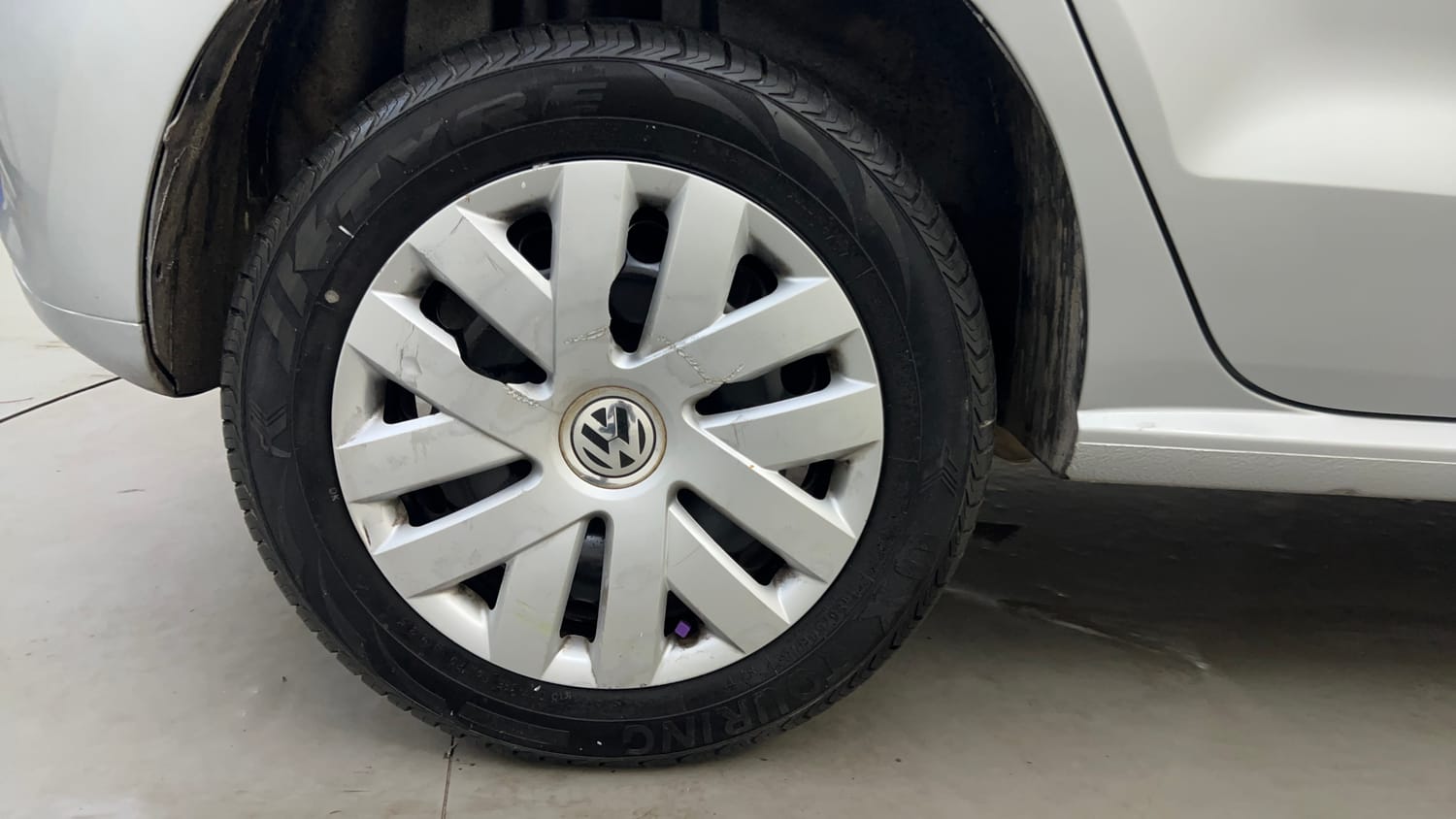 Used 2014 Volkswagen Polo Comfortline 1.2L (P) Petrol Manual tyres RIGHT REAR TYRE RIM VIEW