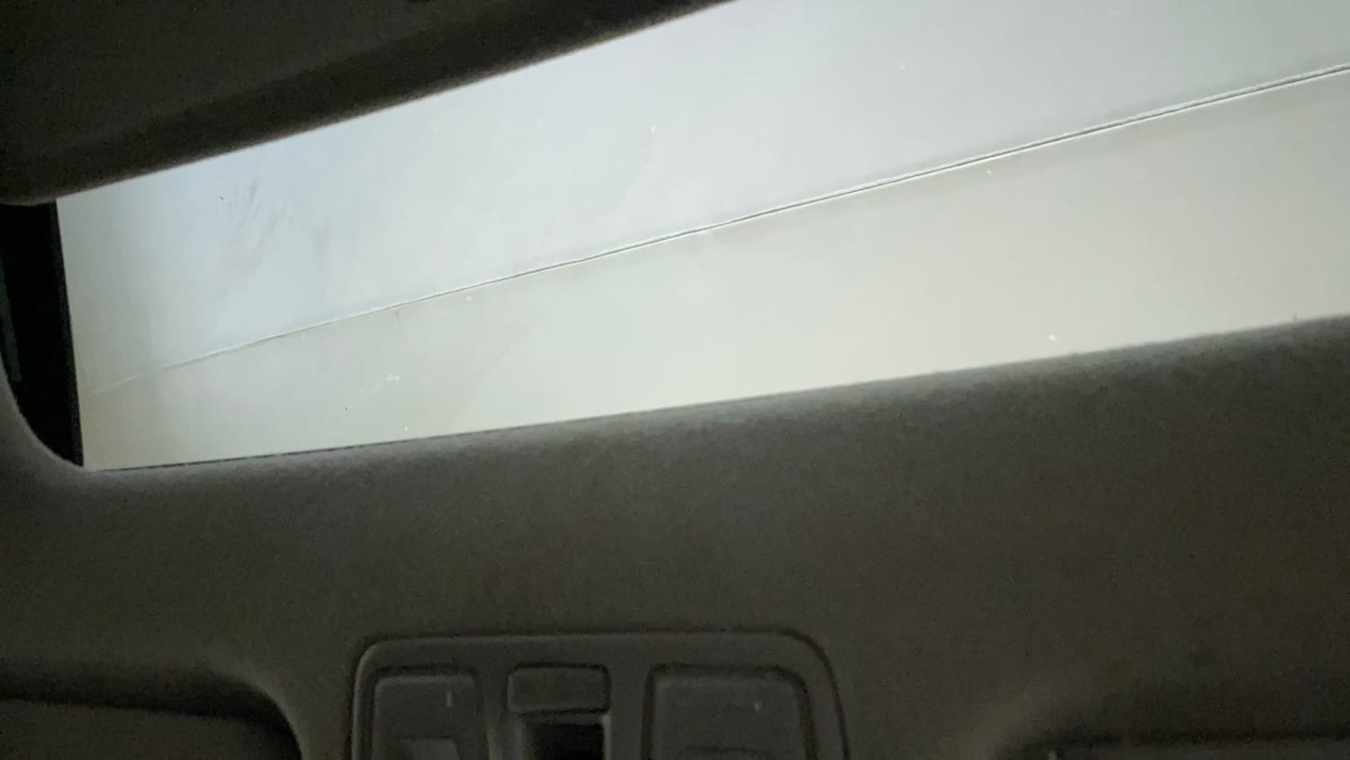 Used 2021 Hyundai Verna SX (O) 1.6 VTVT AT Petrol Automatic top_features Sunroof
