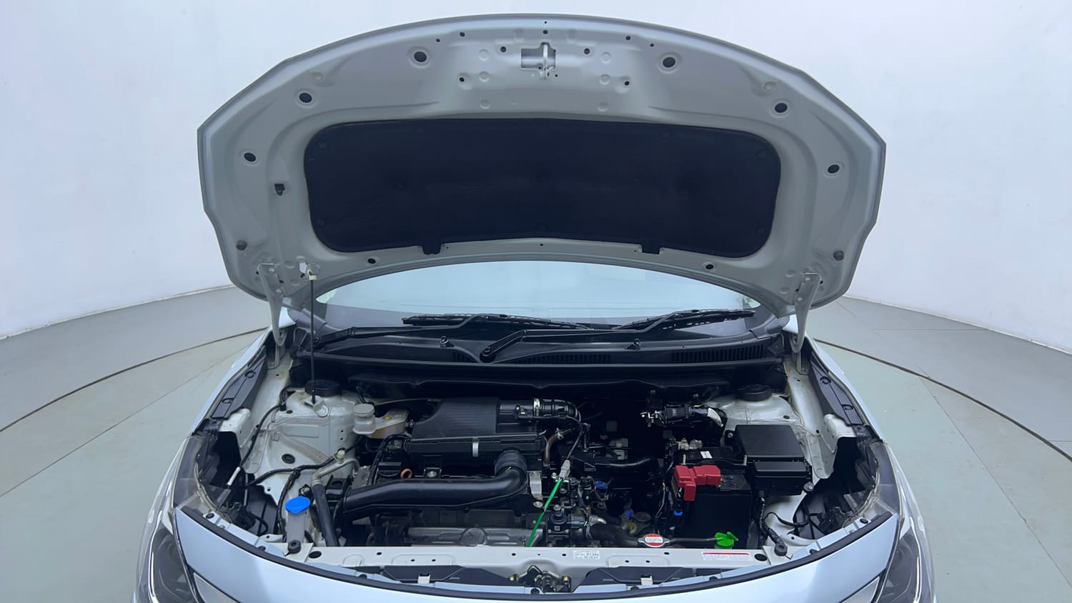 Used 2024 Toyota Glanza E Petrol Manual engine ENGINE & BONNET OPEN FRONT VIEW