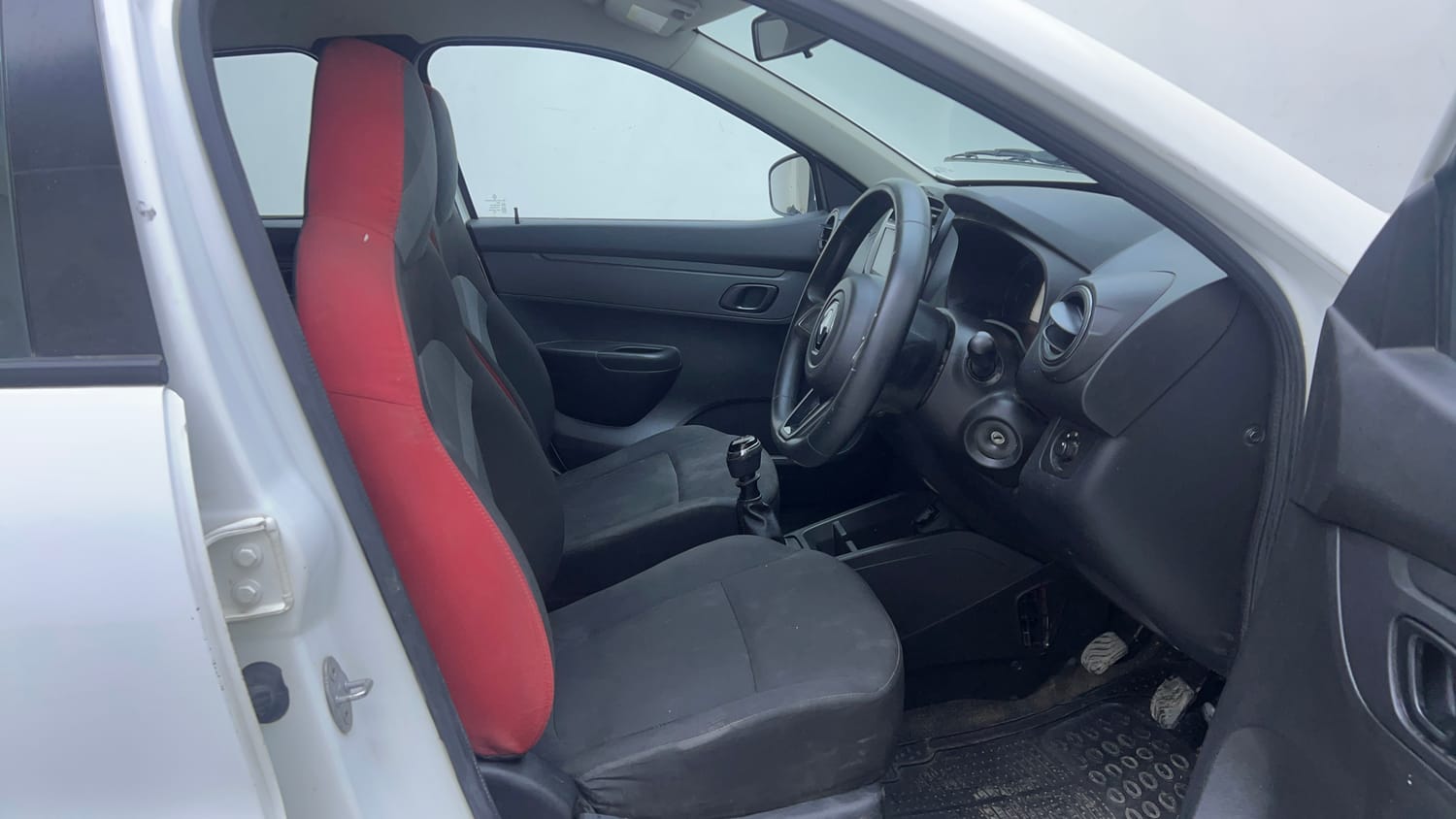 Used 2022 Renault Kwid RXT 1.0 Petrol Manual interior RIGHT SIDE FRONT DOOR CABIN VIEW