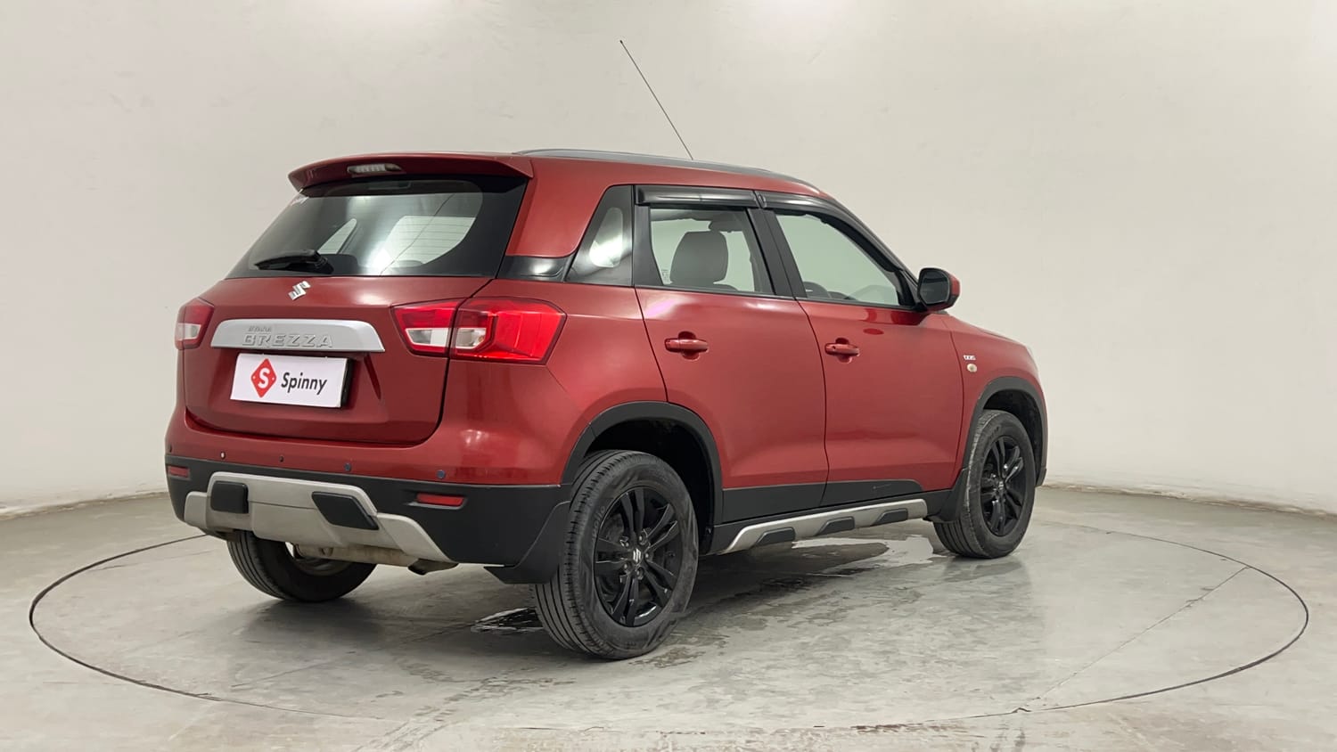 Used 2018 Maruti Suzuki Vitara Brezza [2016-2020] ZDi Diesel Manual exterior RIGHT REAR CORNER VIEW